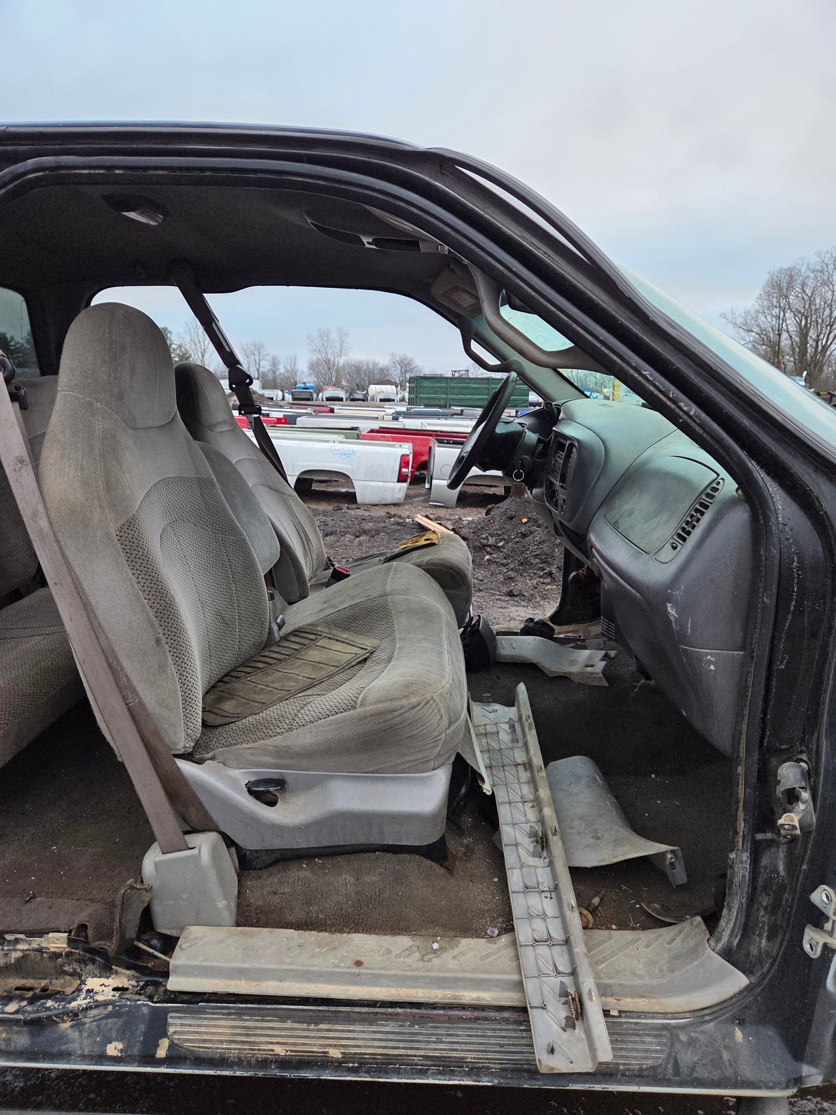 1997-2003 Ford F150 Crew Cab truck cab 4 door