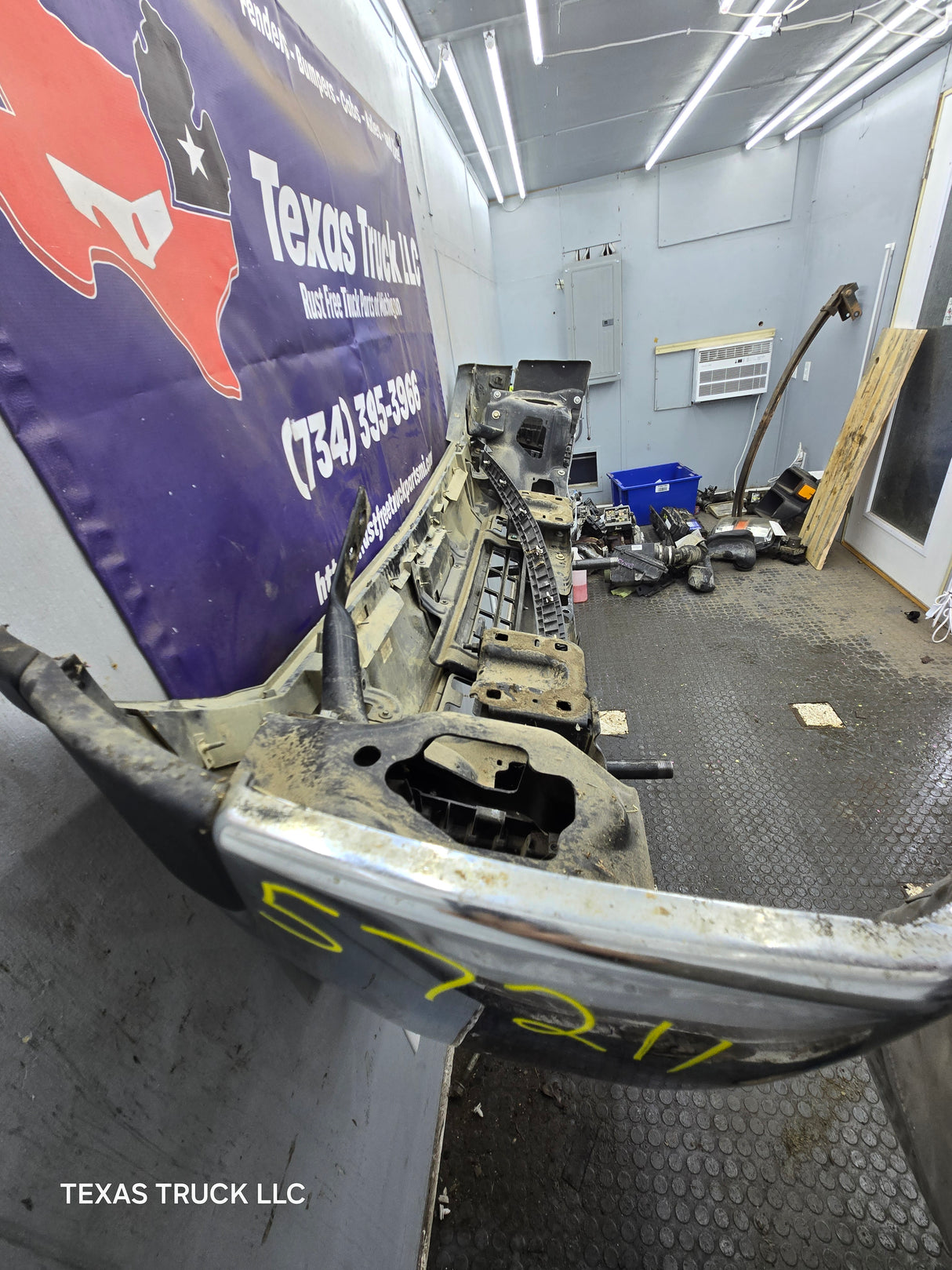 2024-2025 Chevrolet Silverado 2500/3500 HD Front Bumper - Chrome