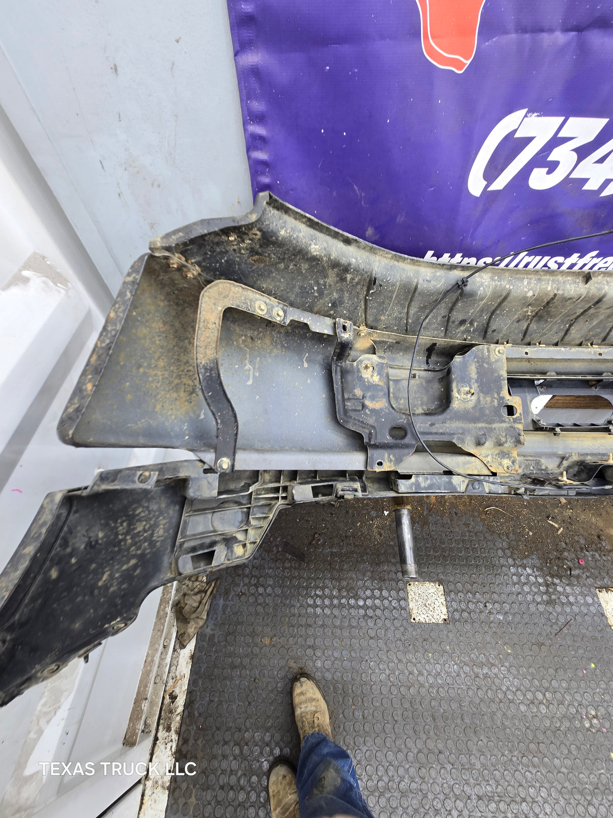 2009-2014 Ford F150 Front Bumper - Black