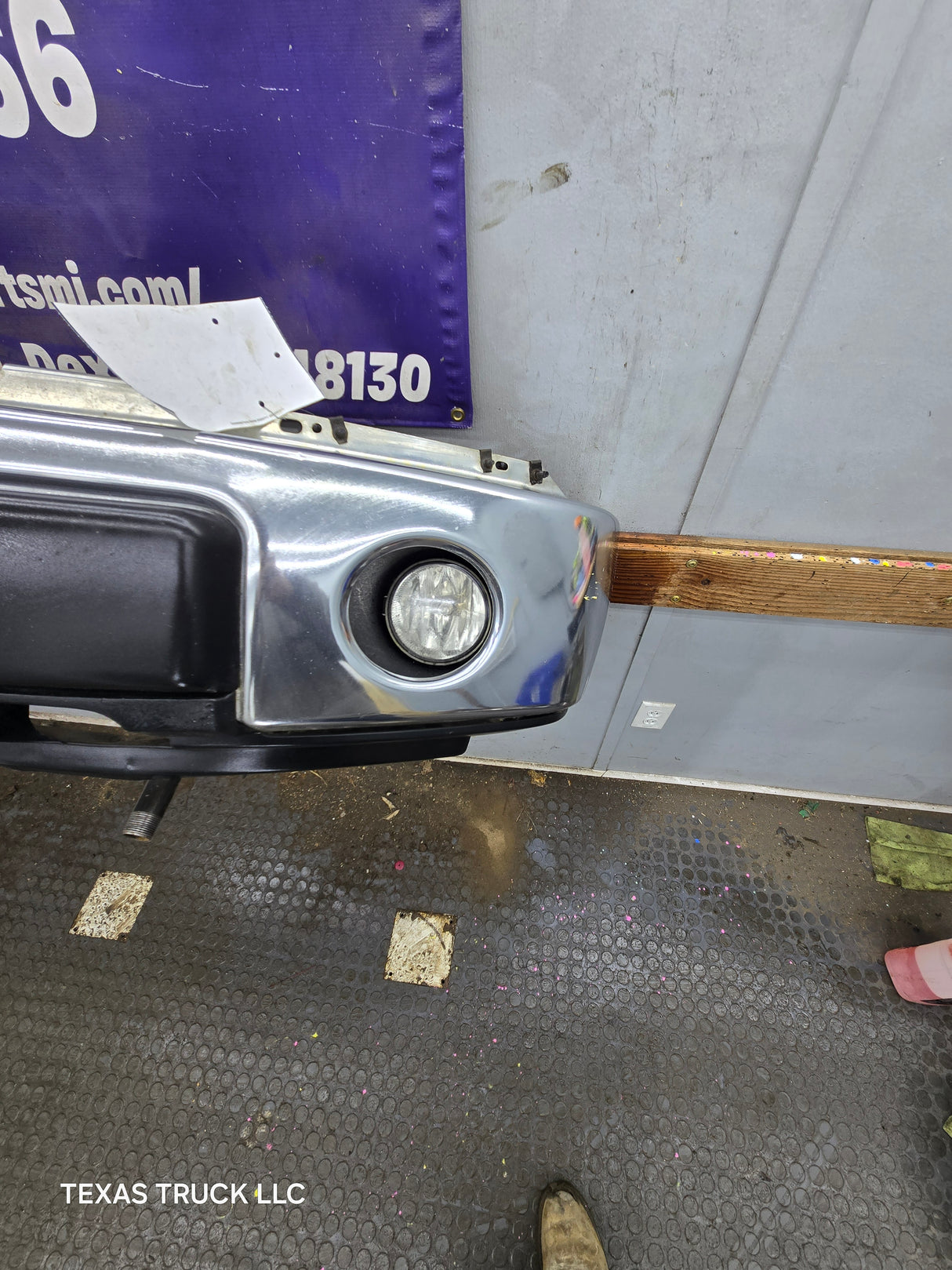 2009-2014 Ford F150 Front Bumper With Fog Light Holes
