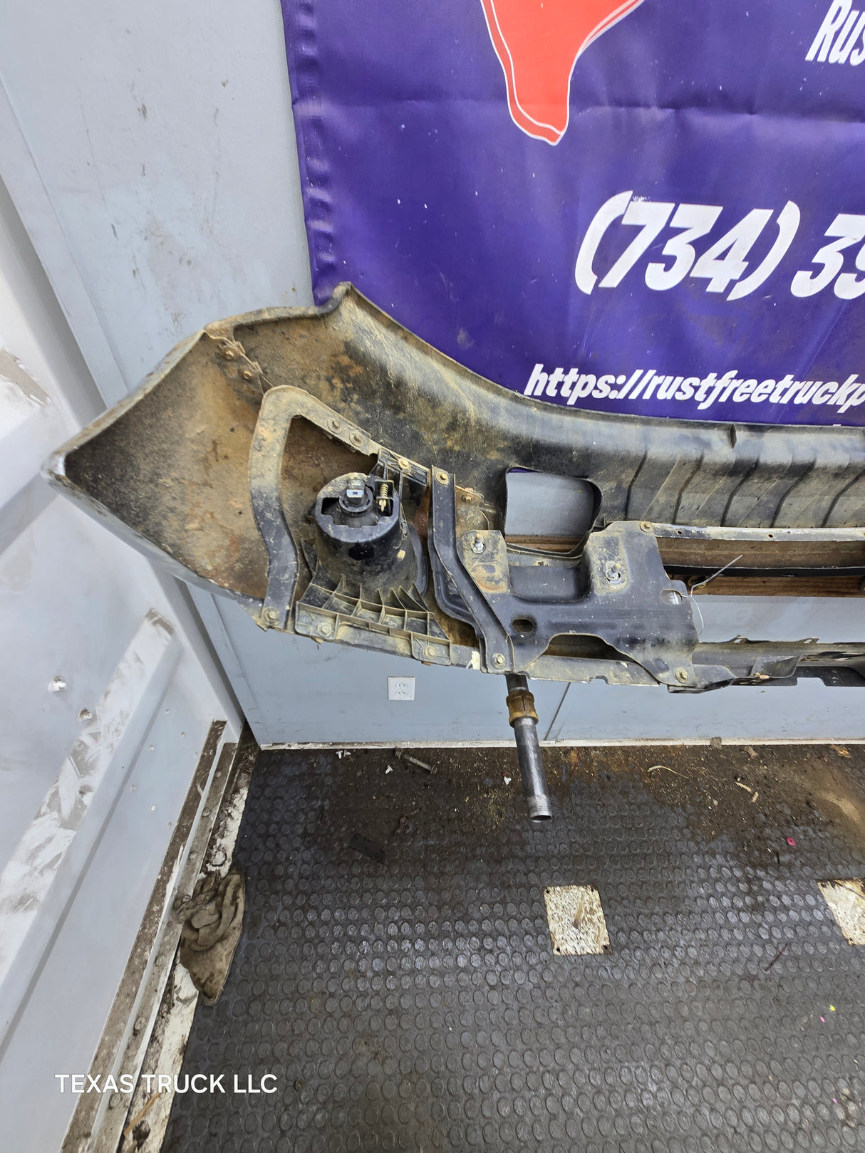 2009-2014 Ford F150 Front Bumper With Fog Light Holes