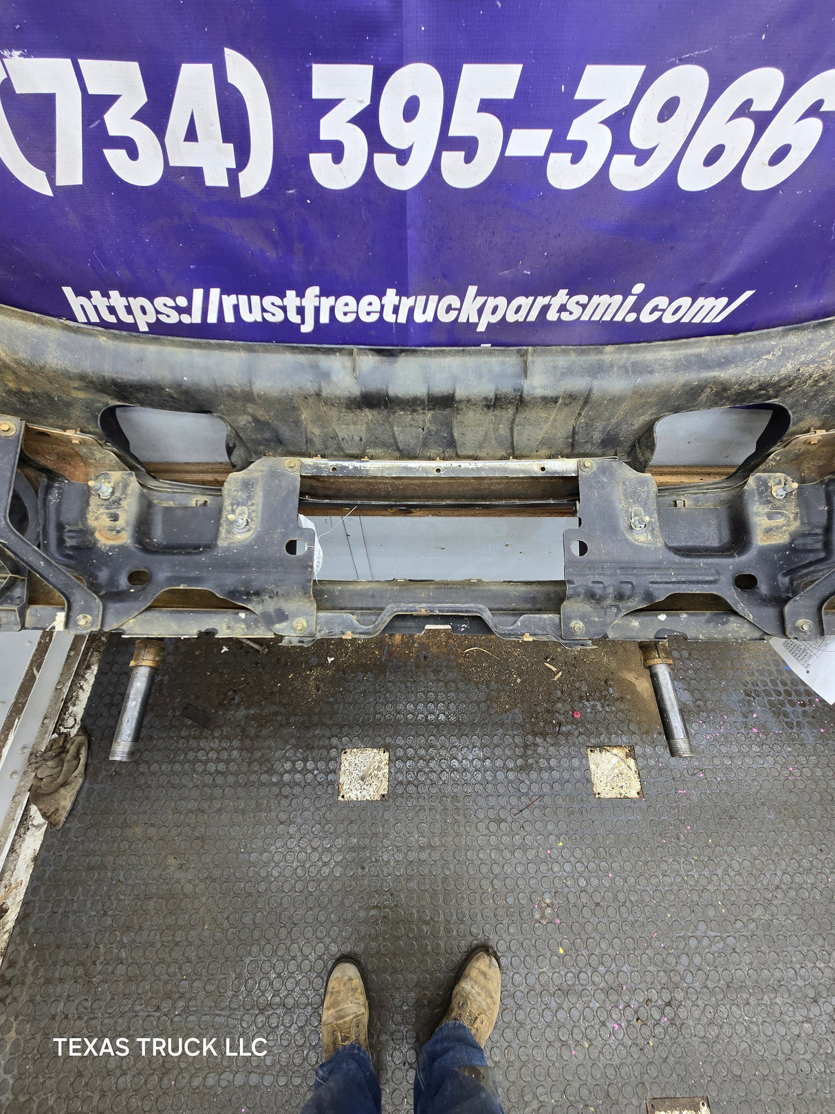 2009-2014 Ford F150 Front Bumper With Fog Light Holes