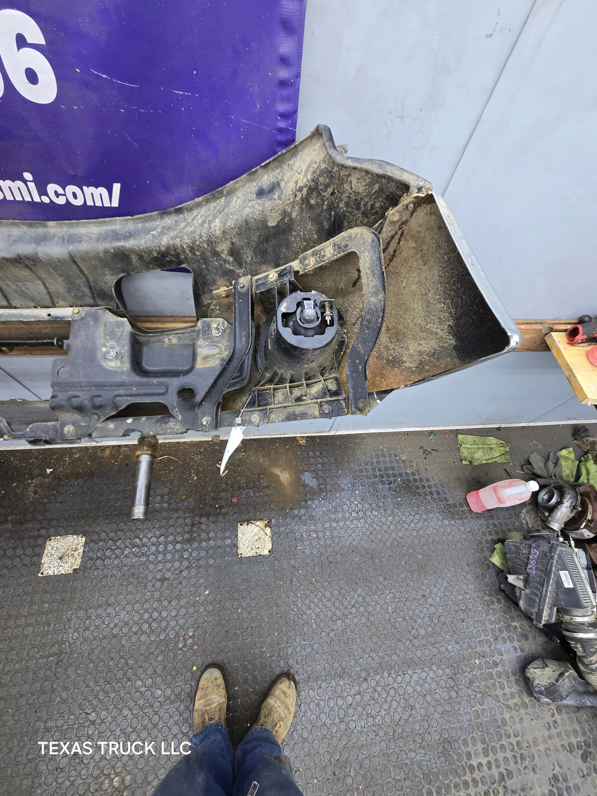 2009-2014 Ford F150 Front Bumper With Fog Light Holes