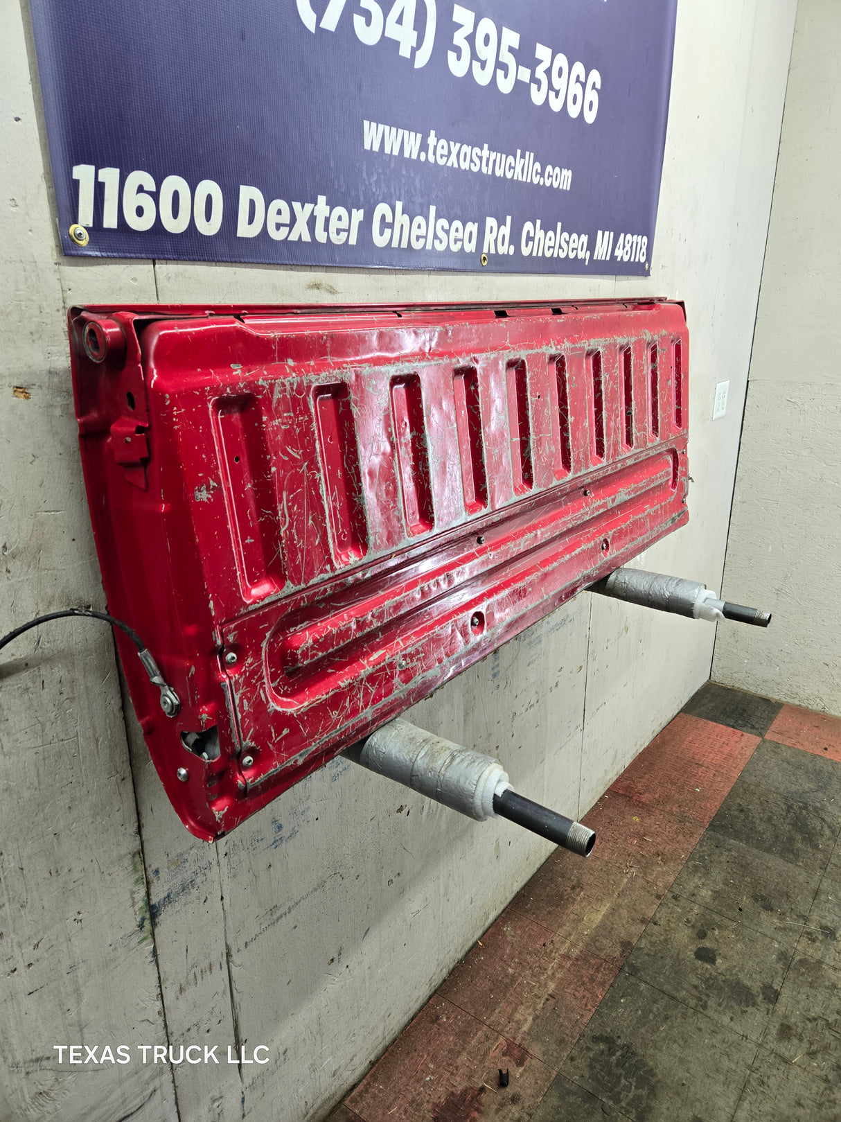 2008-2016 Ford Super Duty Tailgate F250 F350 F450 F550 - Red