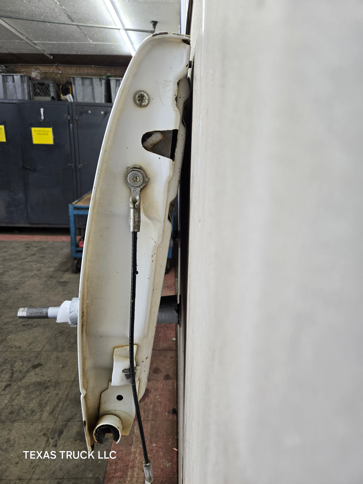 2008-2016 Ford Super Duty Tailgate F250 F350 F450 F550 - Oxford White