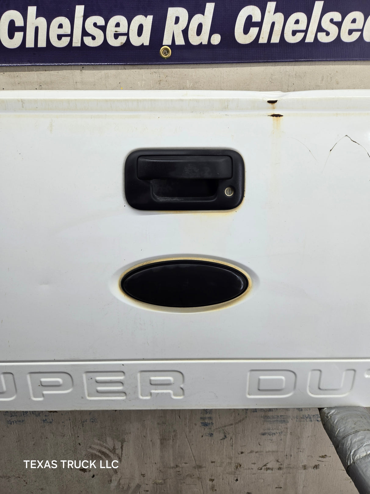 2008-2016 Ford Super Duty Tailgate F250 F350 F450 F550 - Oxford White