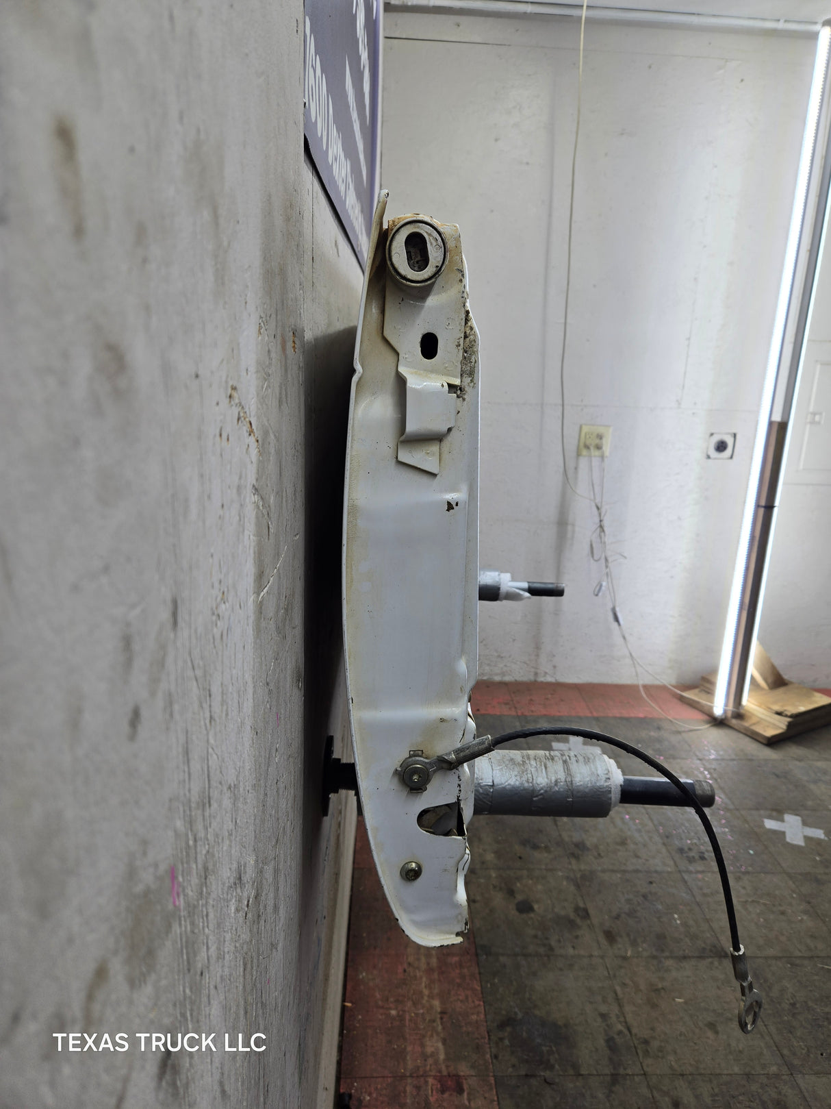 2008-2016 Ford Super Duty Tailgate F250 F350 F450 F550 - Oxford White