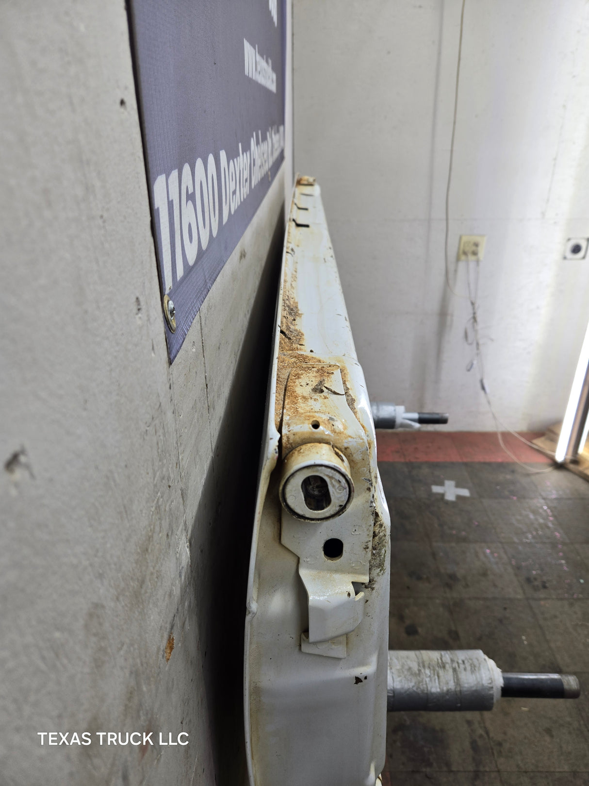 2008-2016 Ford Super Duty Tailgate F250 F350 F450 F550 - Oxford White