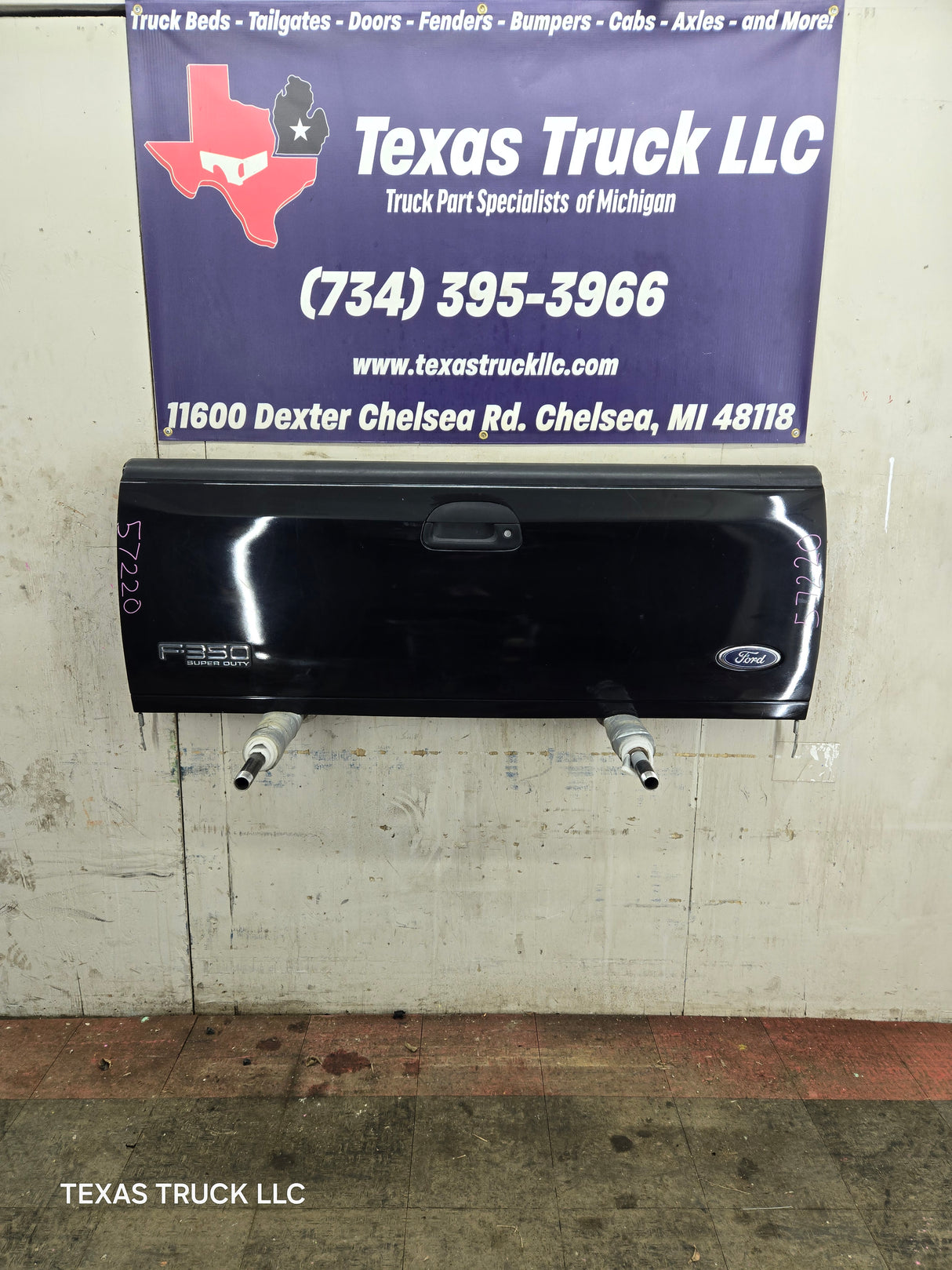 1997-2003 F150 / 1999-2007 Ford F250 F350 F450 F550 Super Duty Tailgate - Black