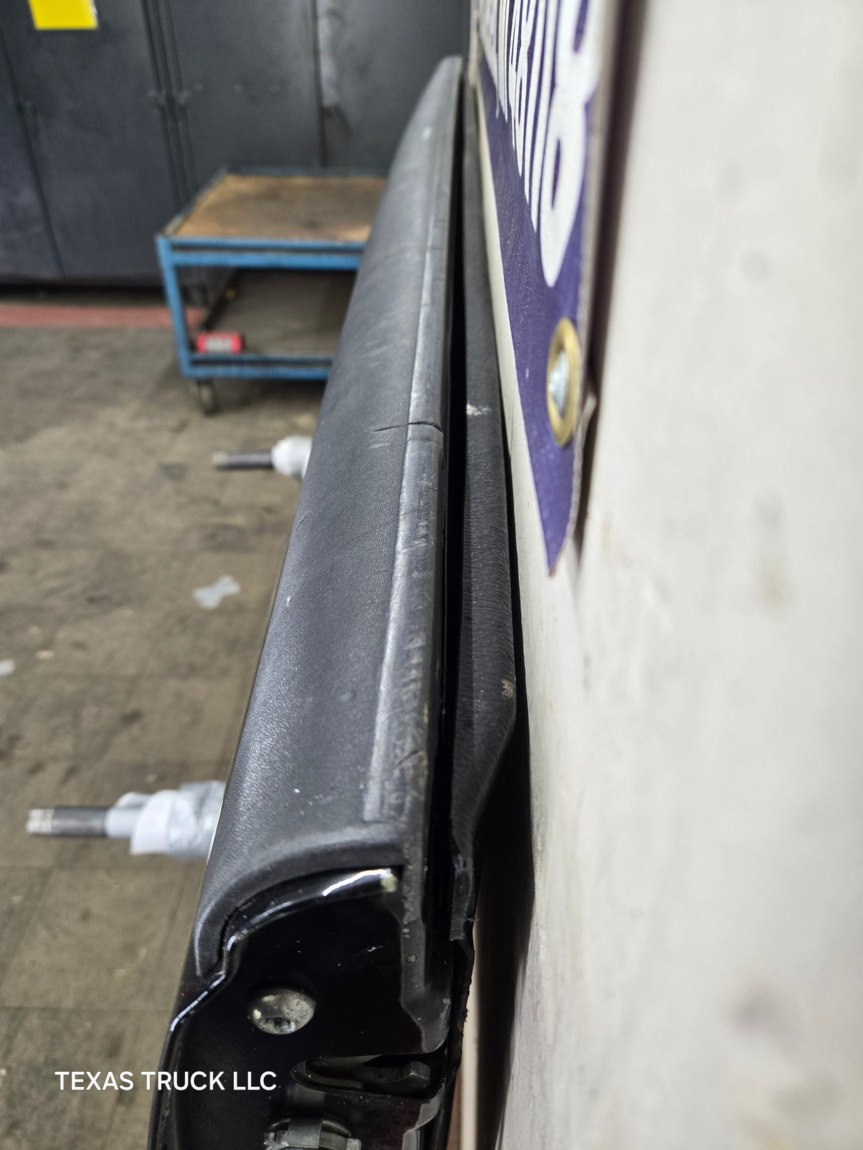 1997-2003 F150 / 1999-2007 Ford F250 F350 F450 F550 Super Duty Tailgate - Black