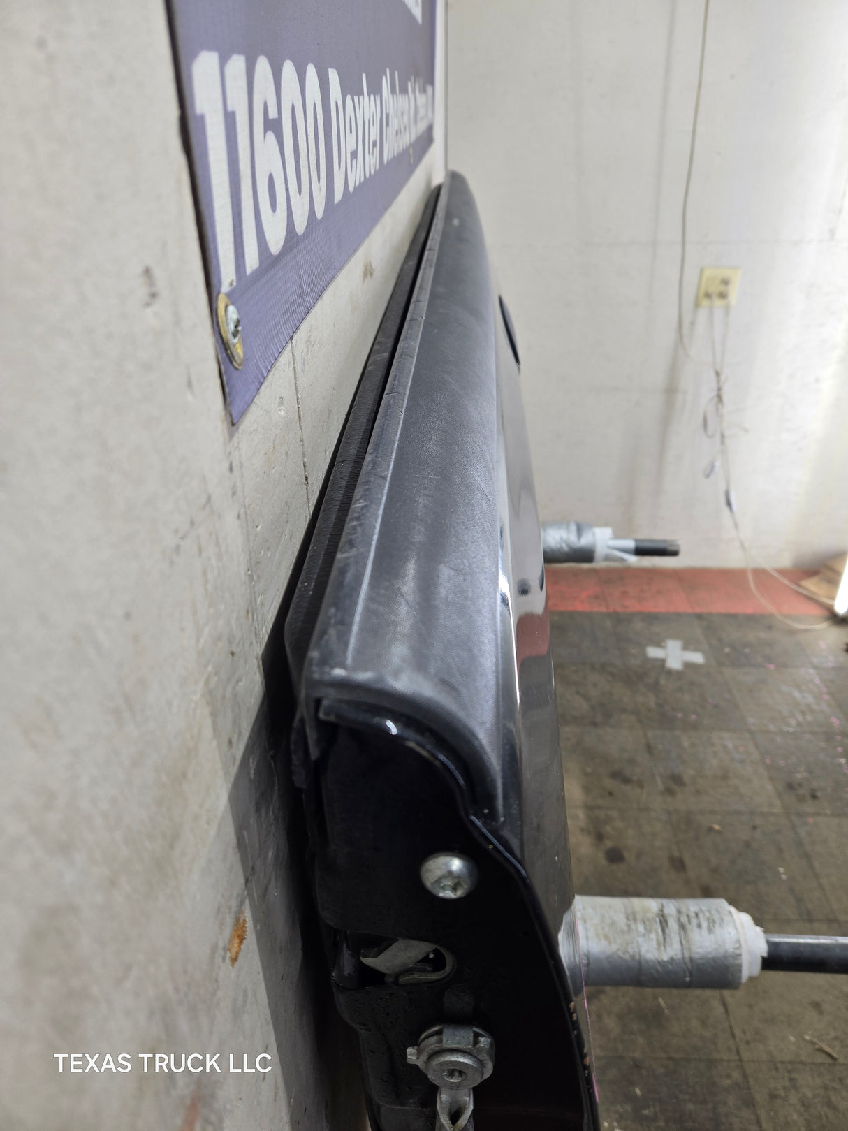 1997-2003 F150 / 1999-2007 Ford F250 F350 F450 F550 Super Duty Tailgate - Black