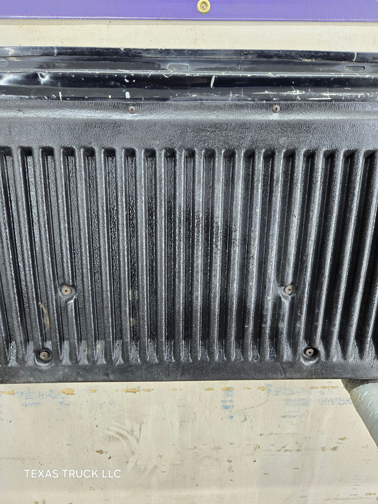 1997-2003 F150 / 1999-2007 Ford F250 F350 F450 F550 Super Duty Tailgate - Black