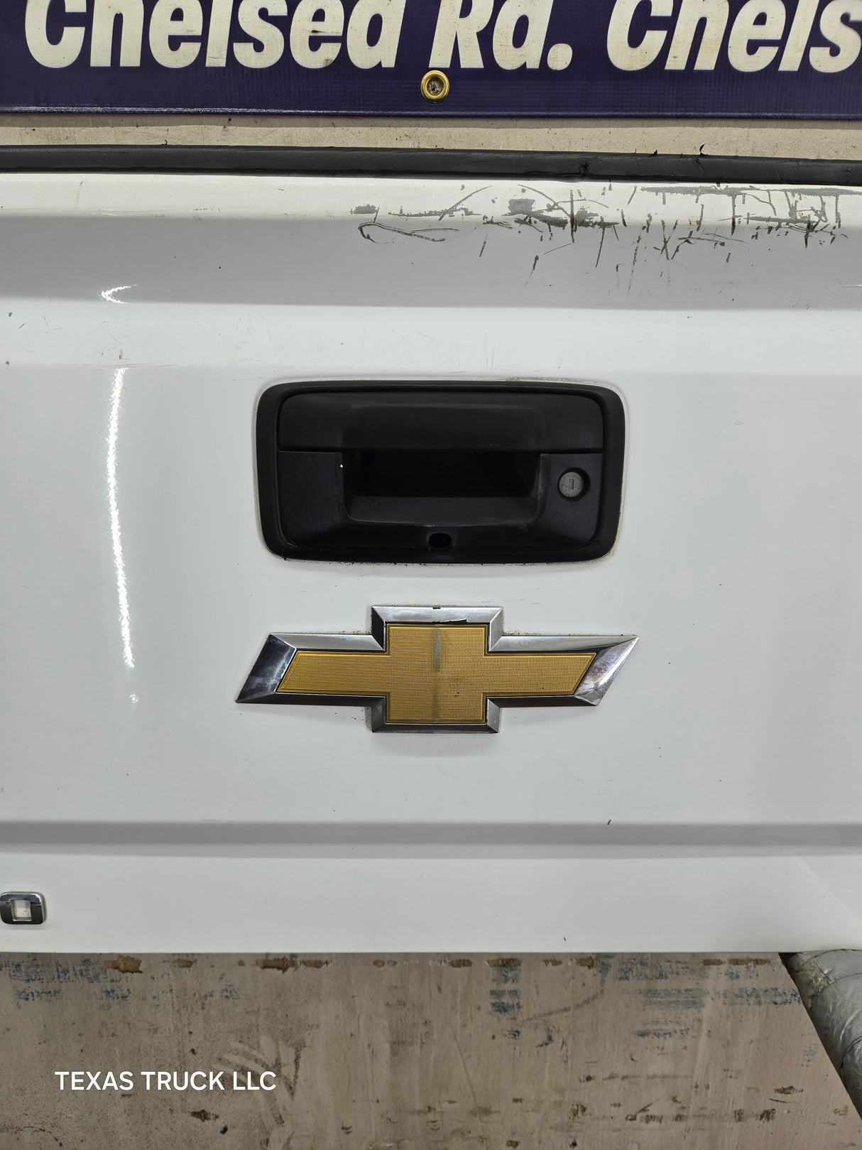 2014-2019 Chevrolet Silverado / GMC Sierra 1500 2500 3500 HD Tailgate