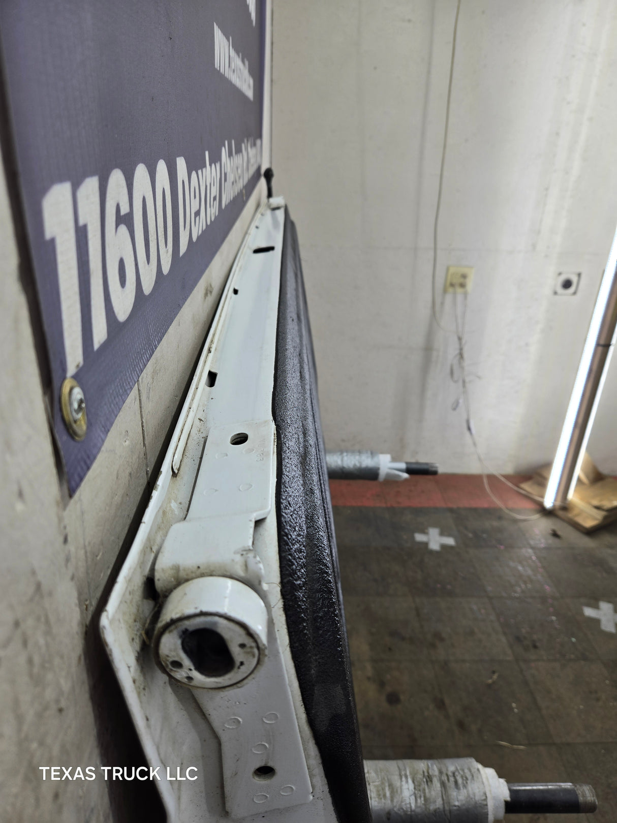 2014-2019 Chevrolet Silverado / GMC Sierra 1500 2500 3500 HD Tailgate