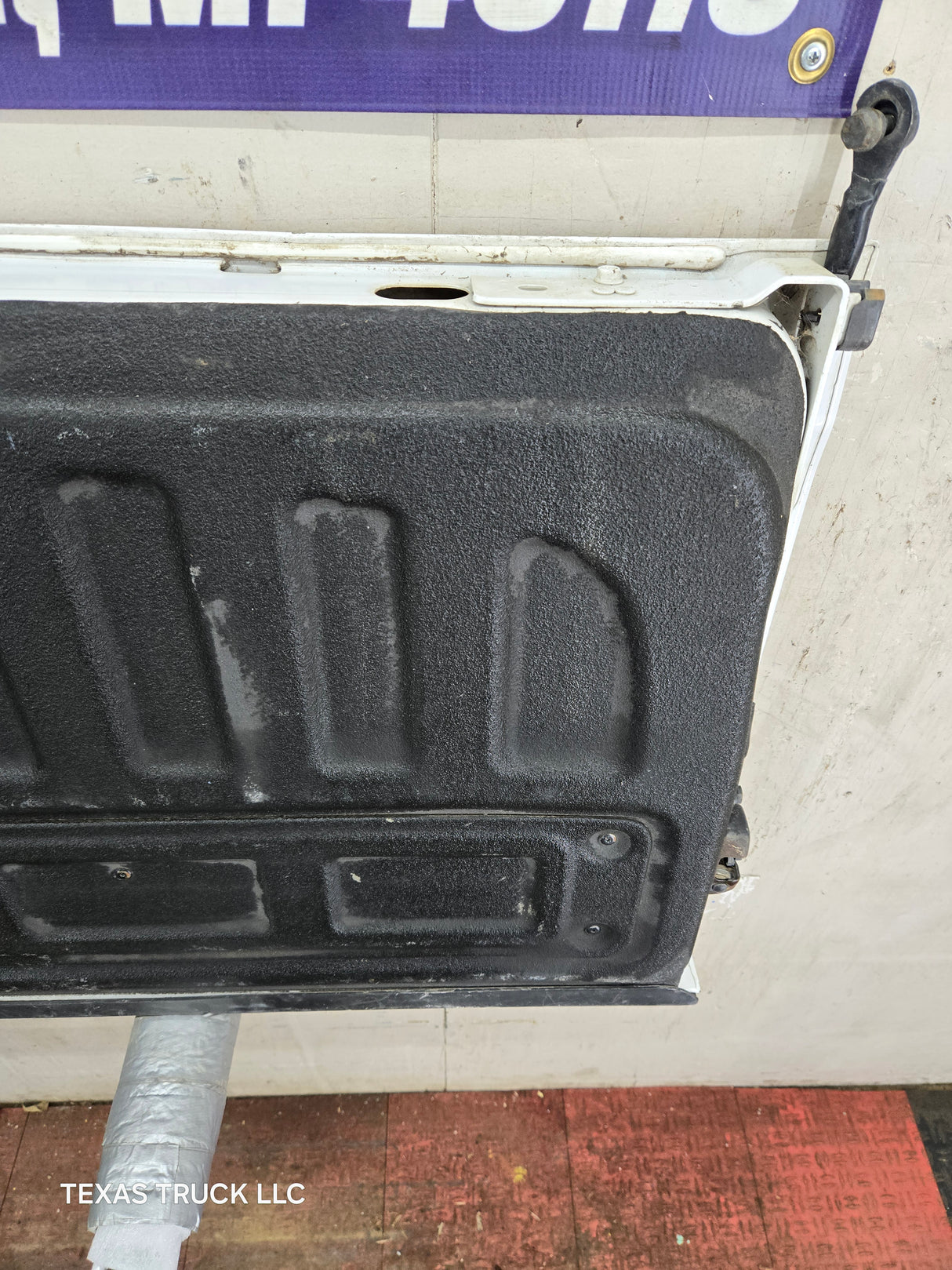 2014-2019 Chevrolet Silverado / GMC Sierra 1500 2500 3500 HD Tailgate