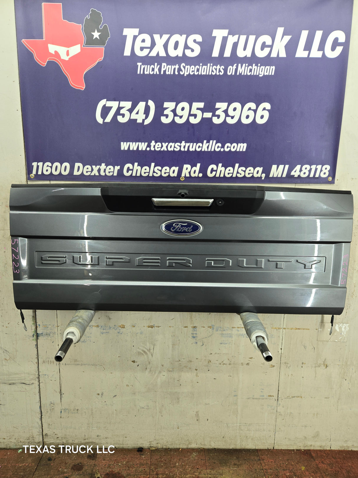 2017-2022 Ford F250 F350 F450 F550 Super Duty Tailgate With Step