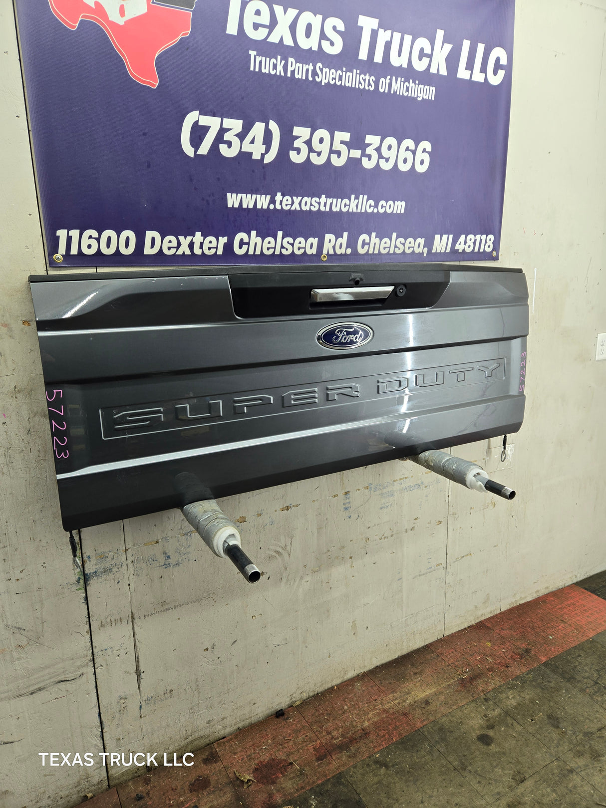 2017-2022 Ford F250 F350 F450 F550 Super Duty Tailgate With Step