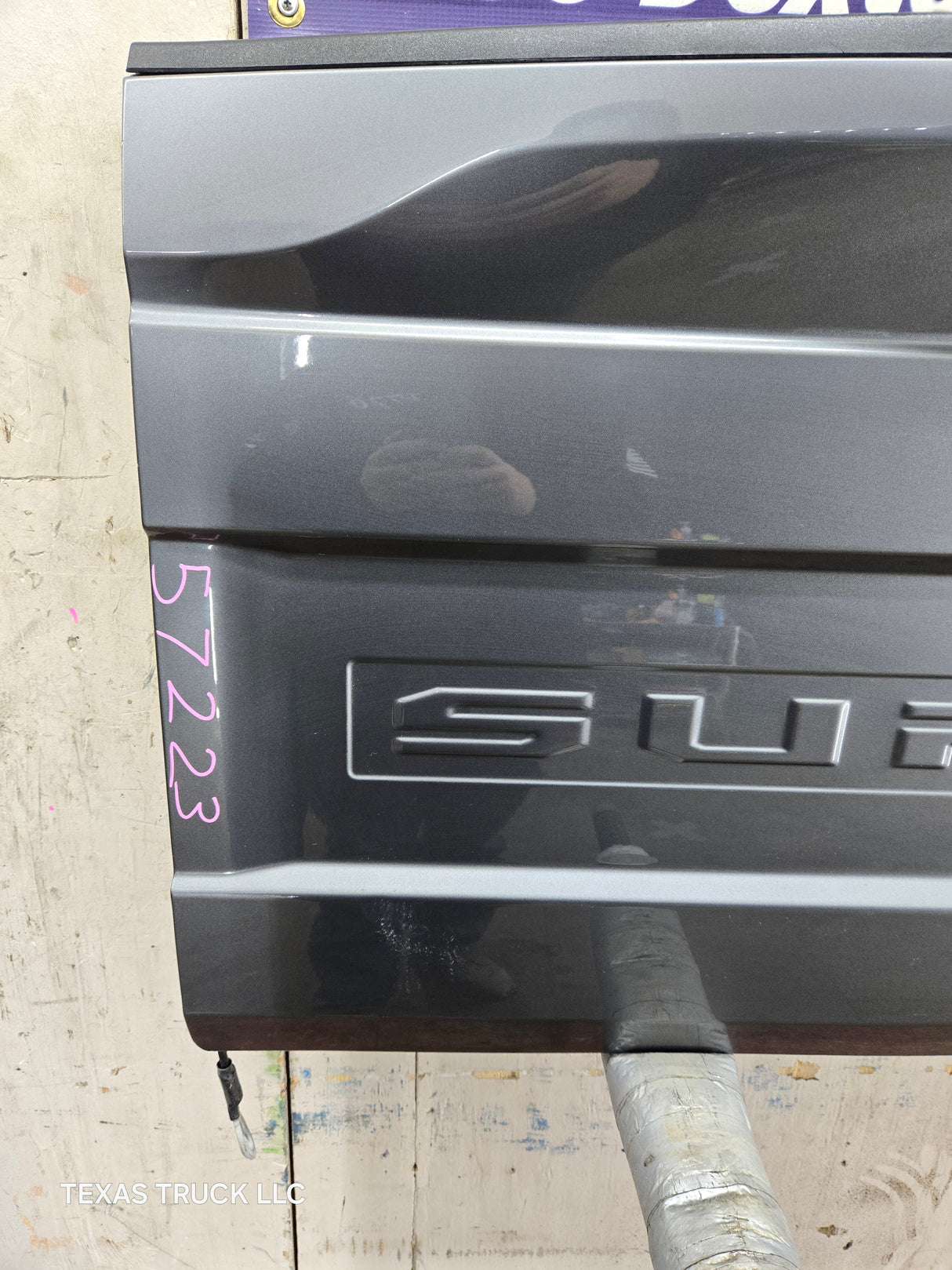 2017-2022 Ford F250 F350 F450 F550 Super Duty Tailgate With Step