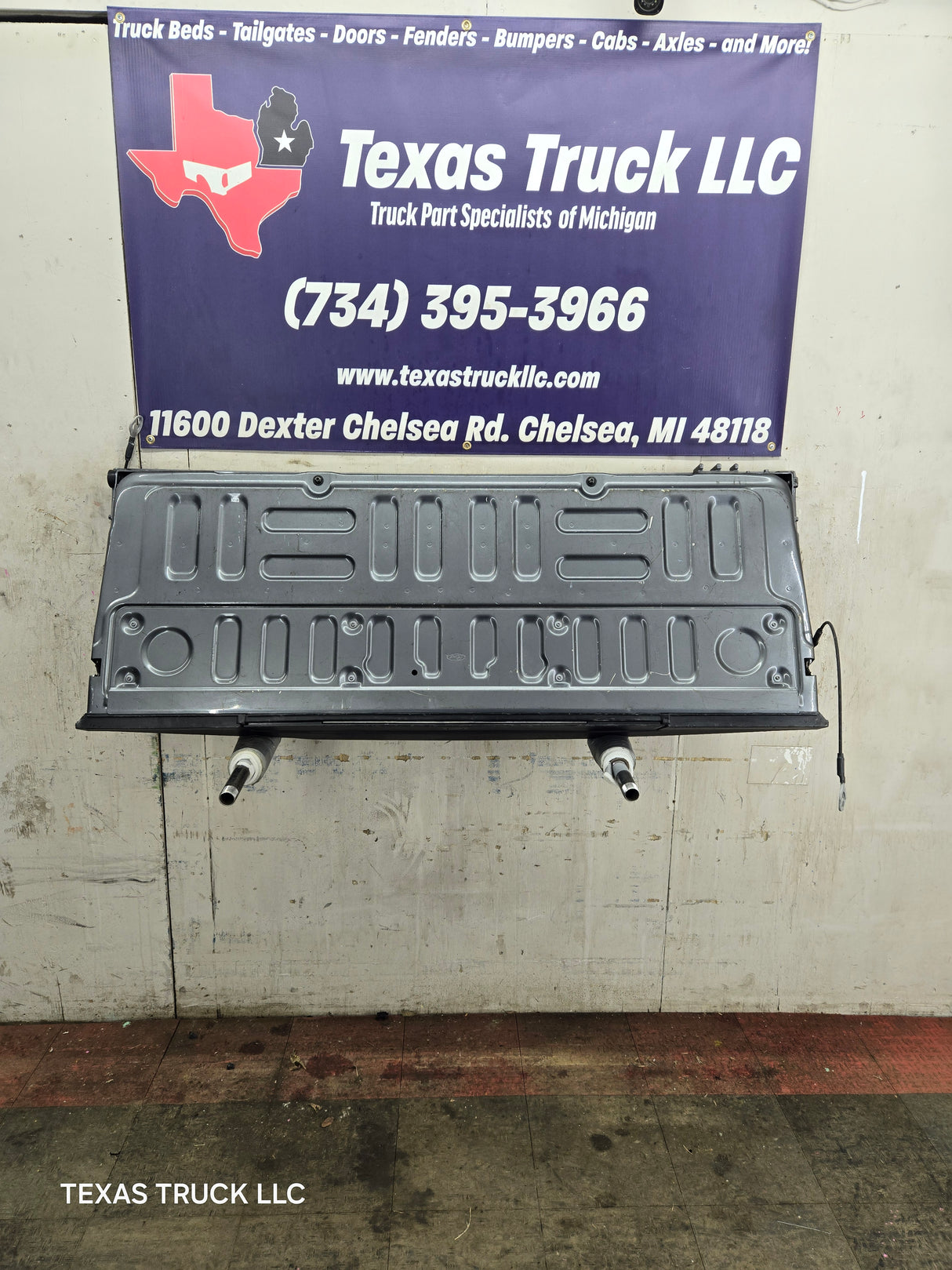 2017-2022 Ford F250 F350 F450 F550 Super Duty Tailgate With Step