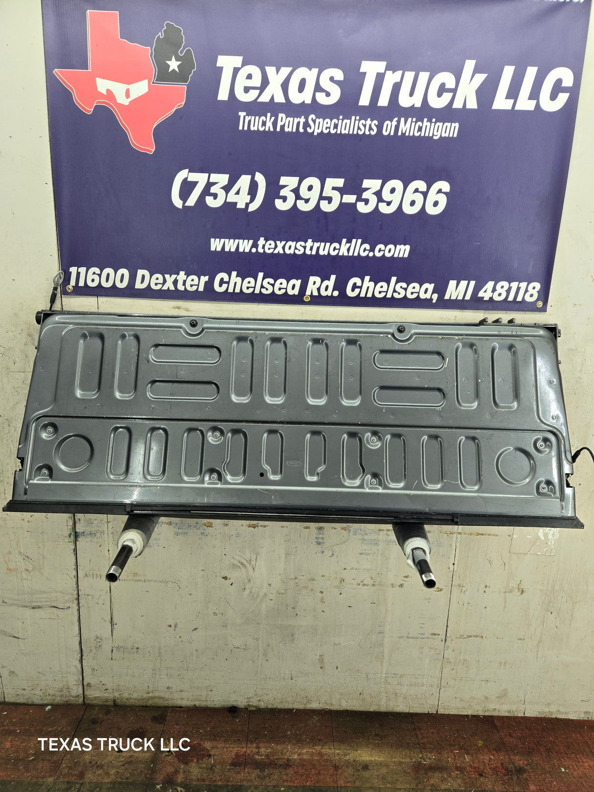 2017-2022 Ford F250 F350 F450 F550 Super Duty Tailgate With Step