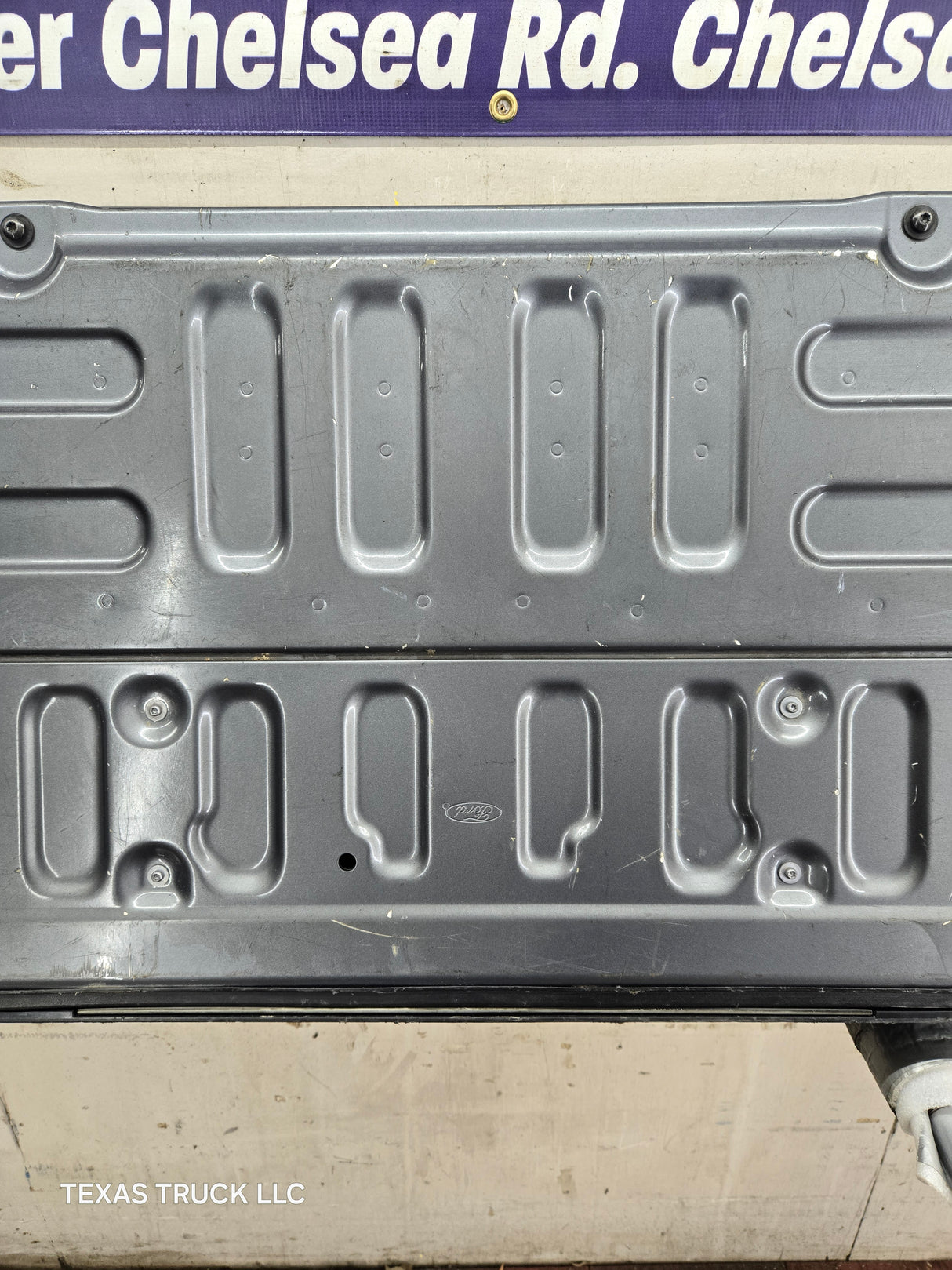 2017-2022 Ford F250 F350 F450 F550 Super Duty Tailgate With Step