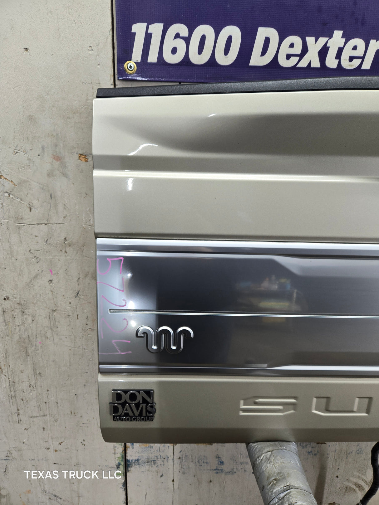 2017-2022 Ford Super Duty King Ranch Tailgate With Step & Camera F250 F350 F450 F550