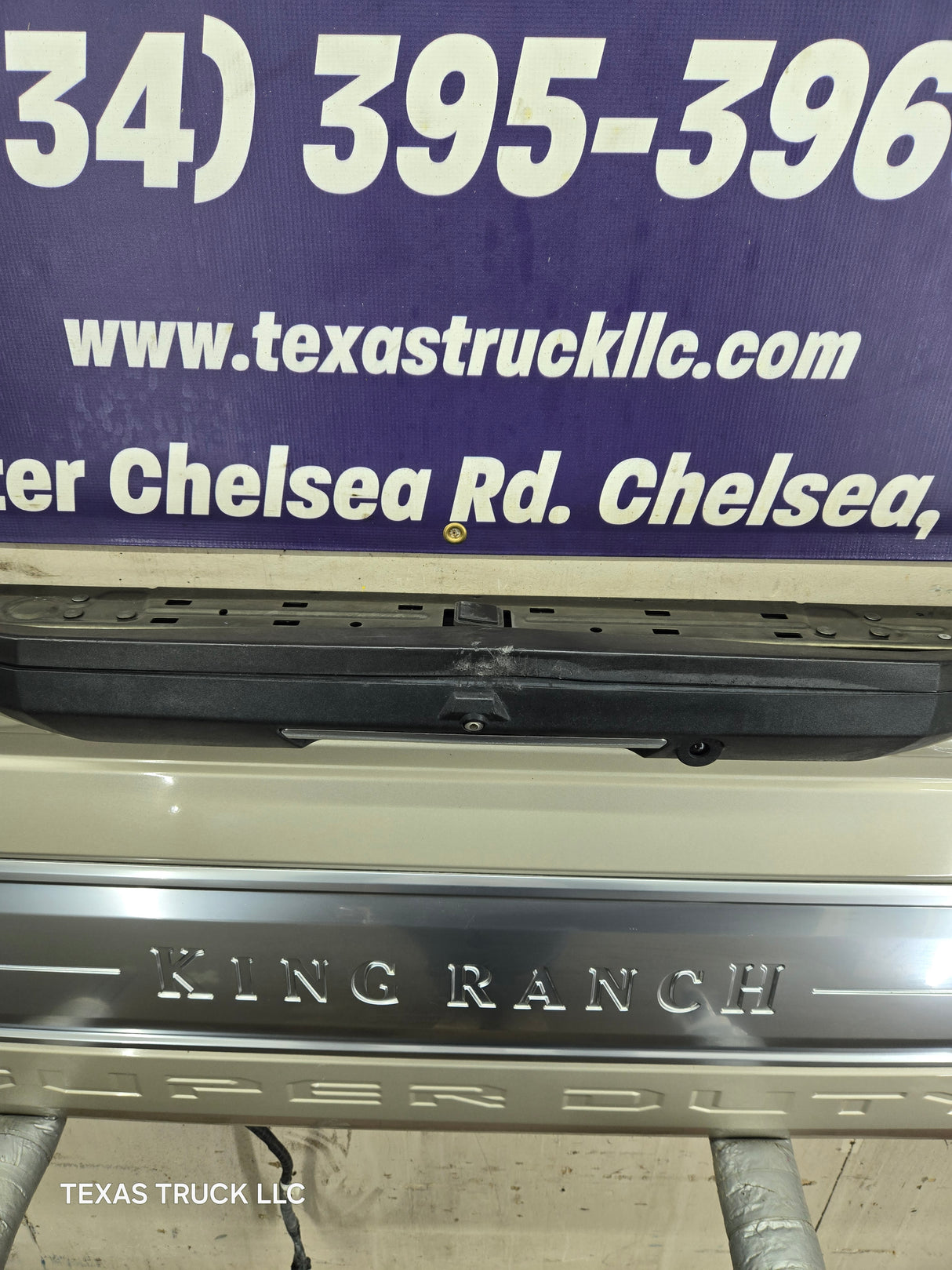 2017-2022 Ford Super Duty King Ranch Tailgate With Step & Camera F250 F350 F450 F550