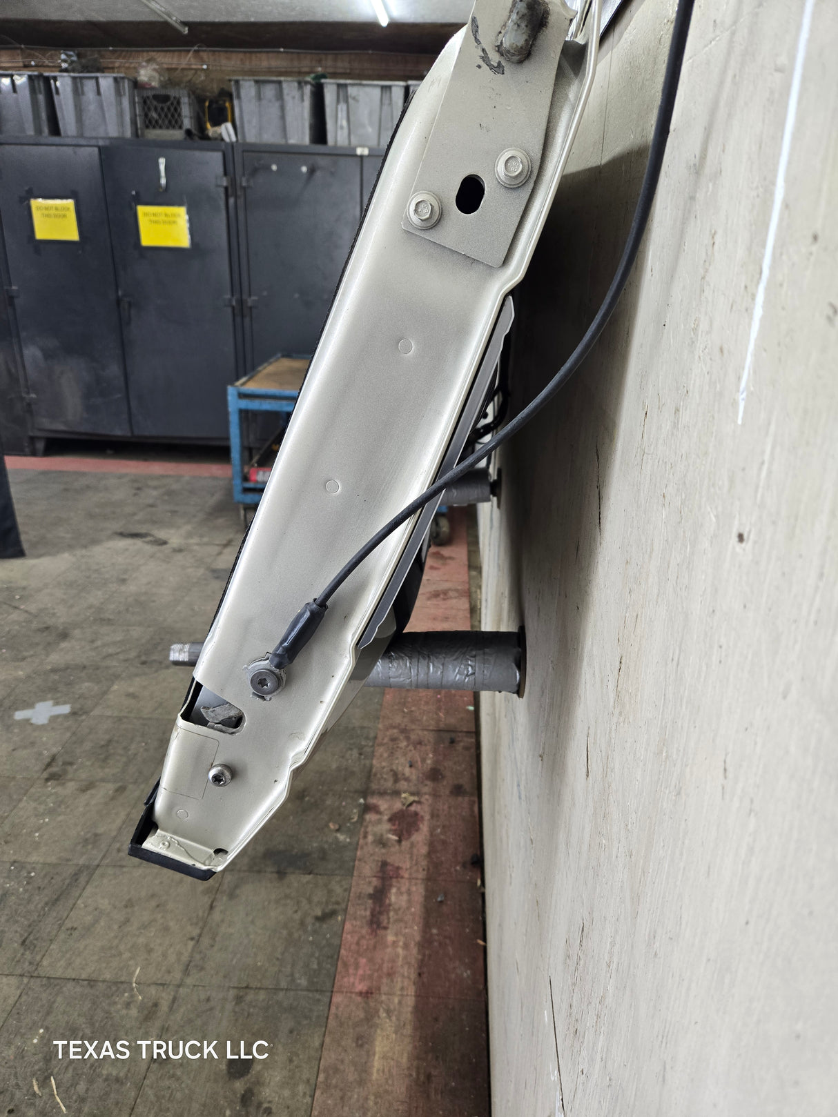 2017-2022 Ford Super Duty King Ranch Tailgate With Step & Camera F250 F350 F450 F550