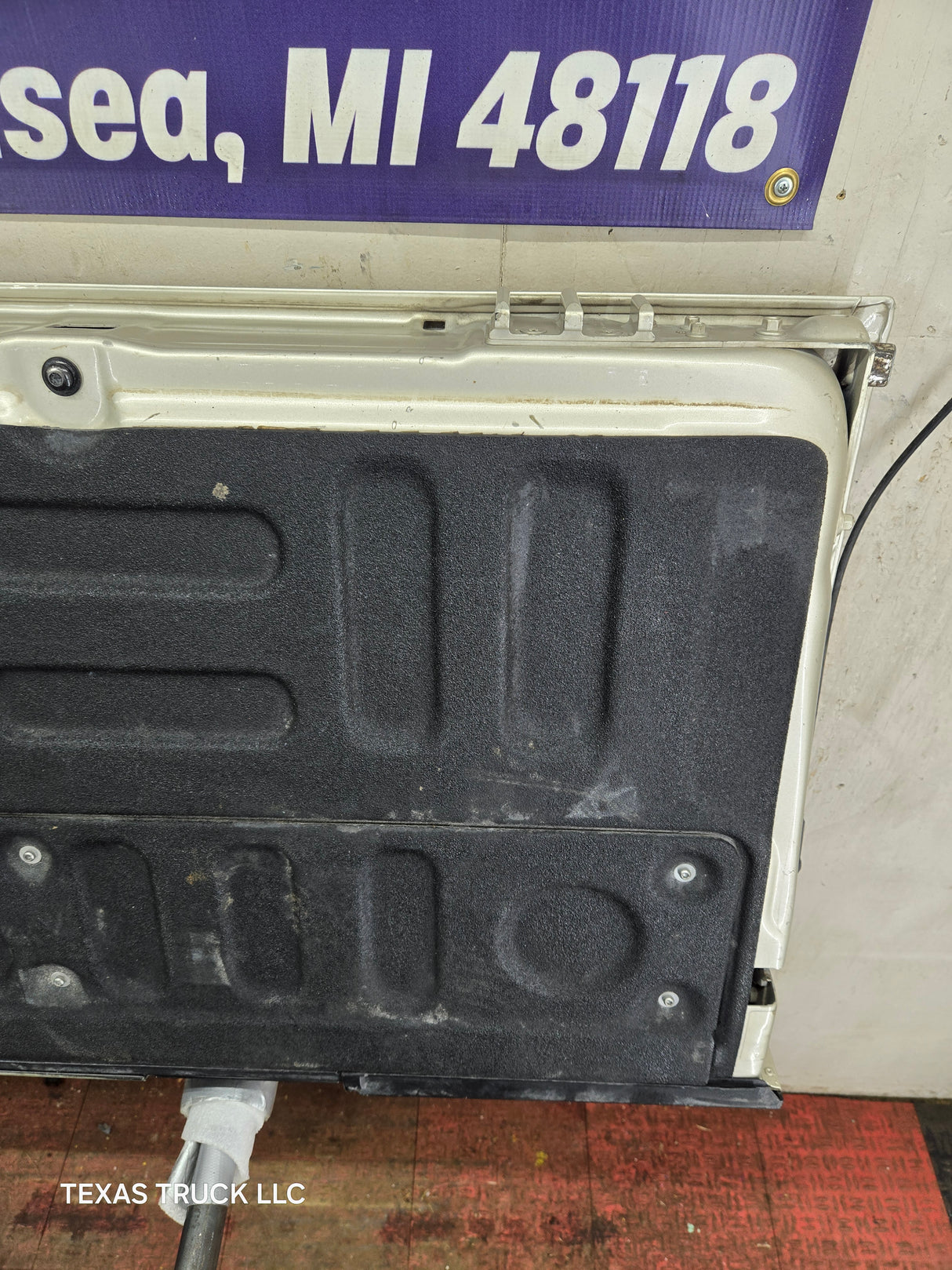 2017-2022 Ford Super Duty King Ranch Tailgate With Step & Camera F250 F350 F450 F550