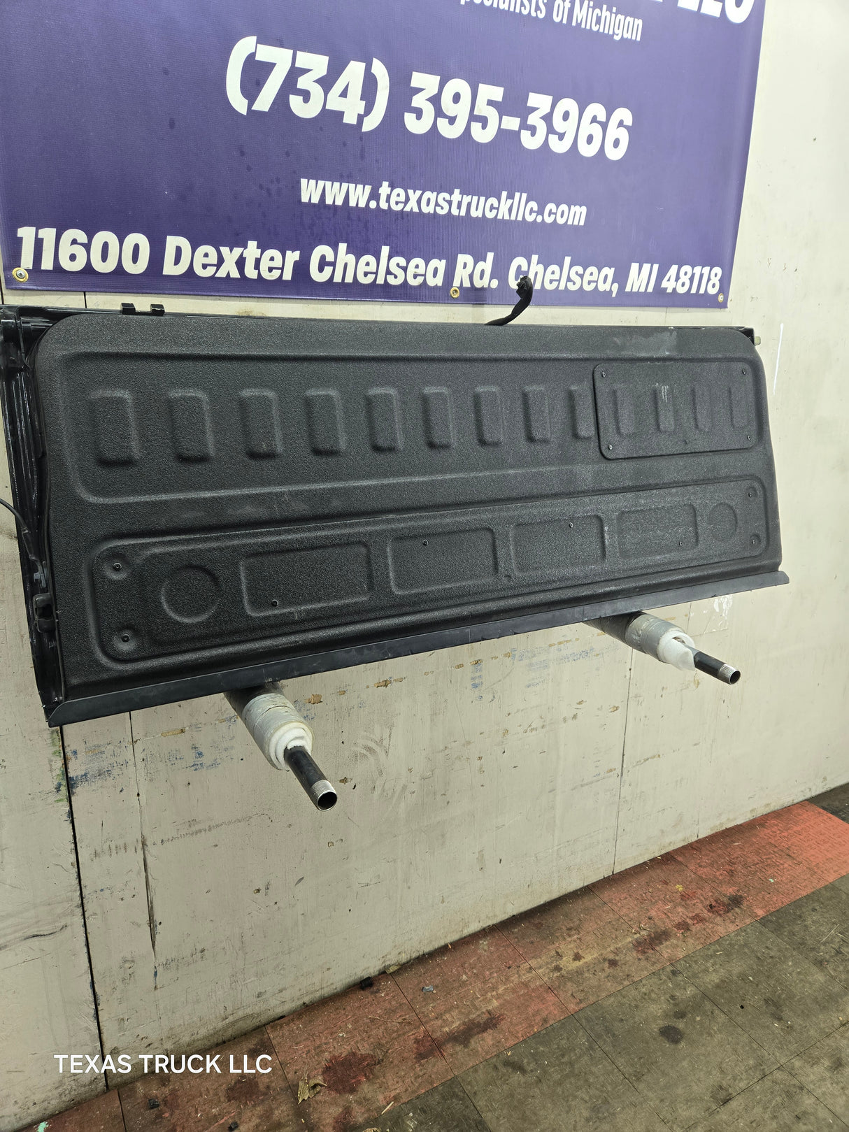 2019-2025 Chevrolet Silverado 2500 3500 Truck Tailgate Power Up/Down W/Camera