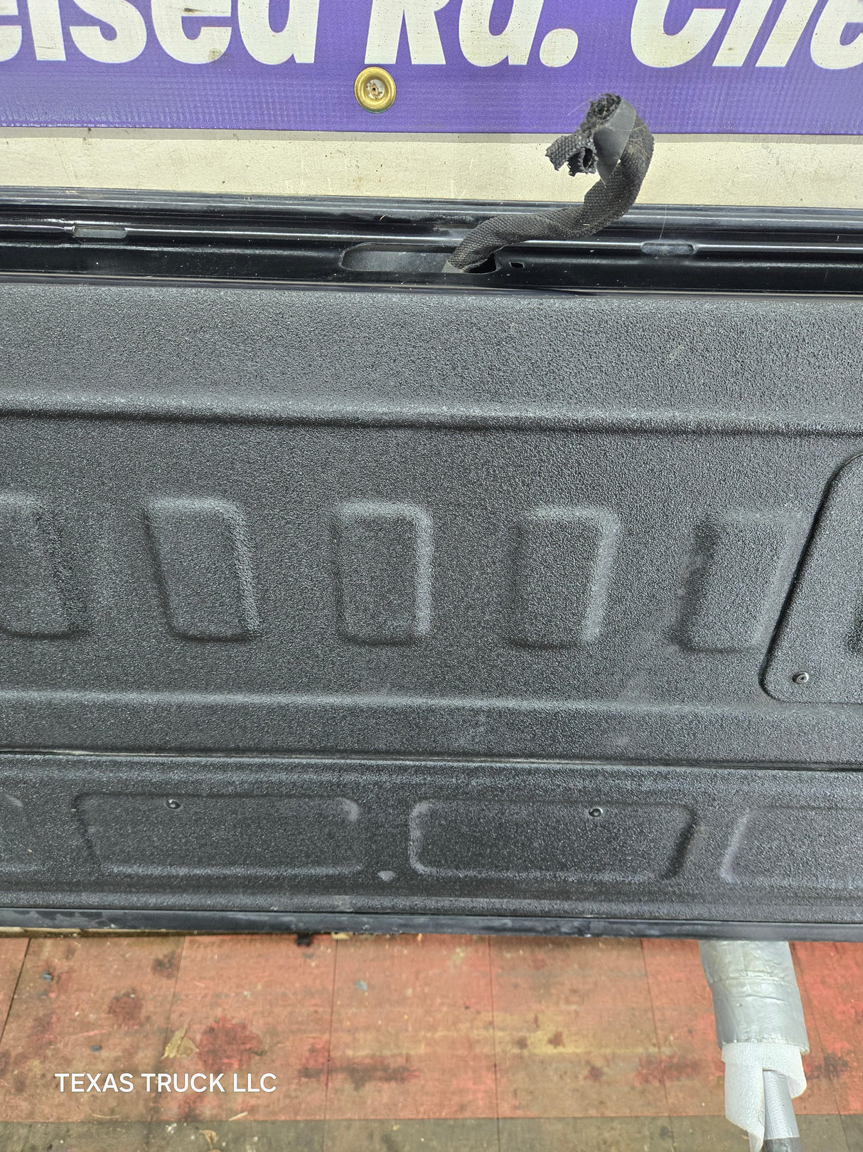 2019-2025 Chevrolet Silverado 2500 3500 Truck Tailgate Power Up/Down W/Camera