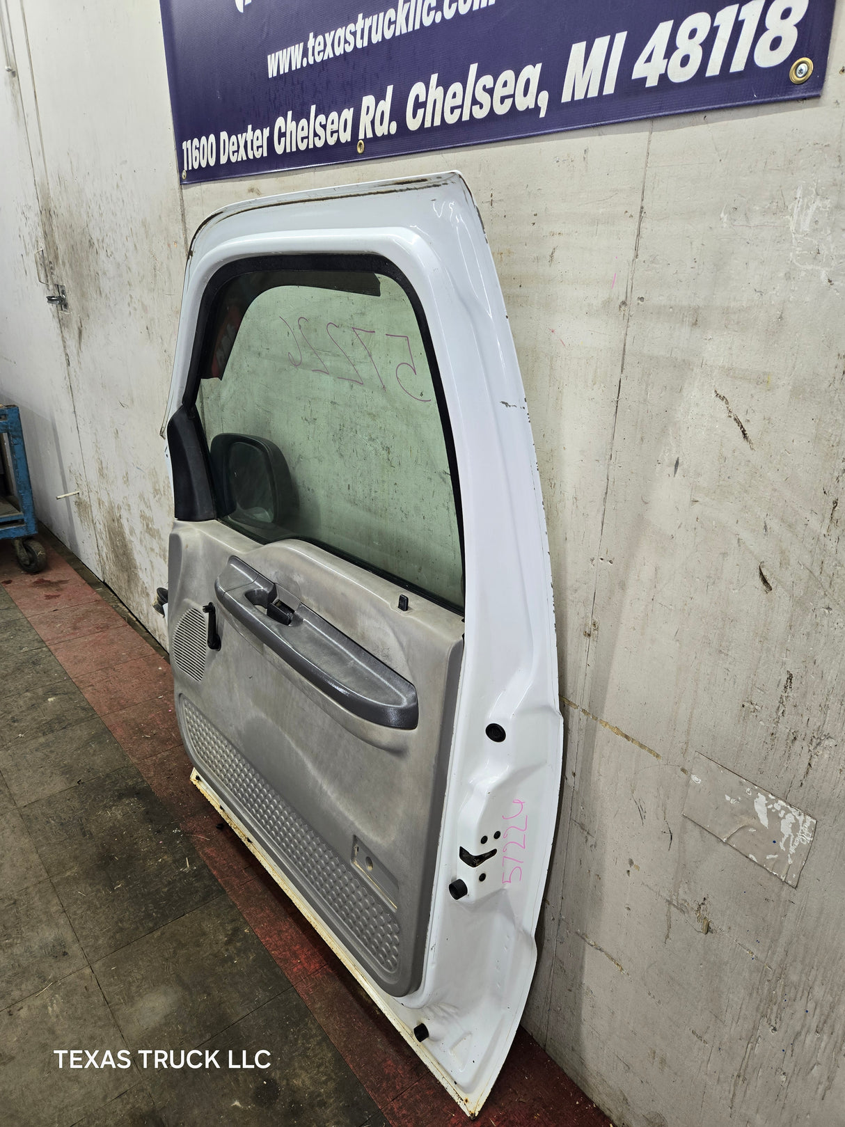 1999-2011 Ford Super Duty Front Passenger Side Door F250 F350 F450 F550 - Oxford White