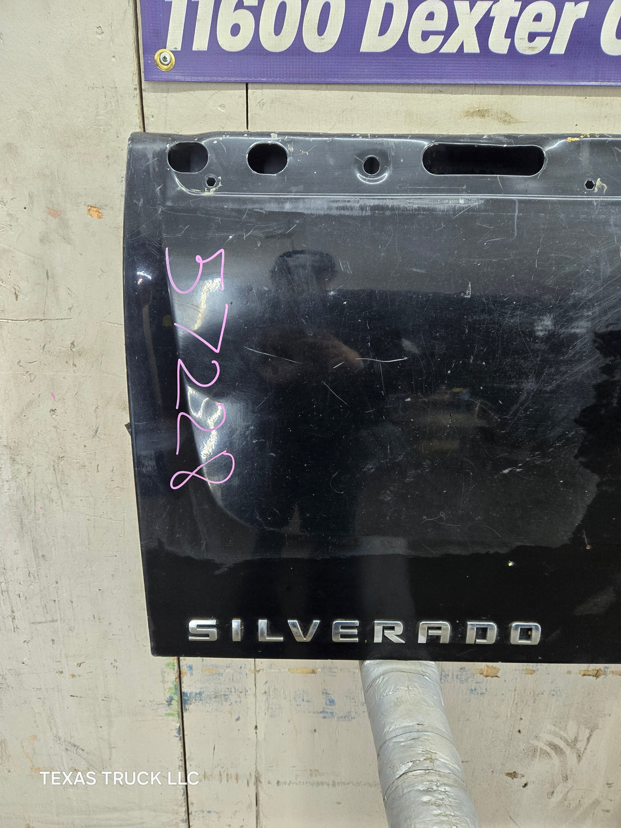 2007-2013 Chevrolet Silverado / GMC Sierra 1500 2500 3500 HD Tailgate