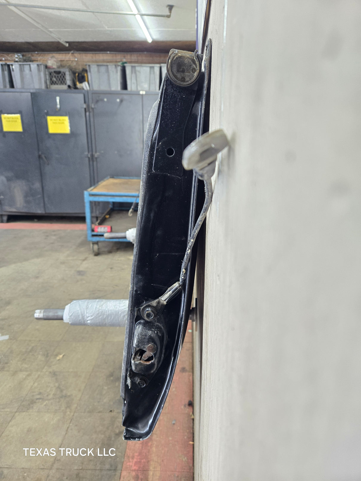 2007-2013 Chevrolet Silverado / GMC Sierra 1500 2500 3500 HD Tailgate