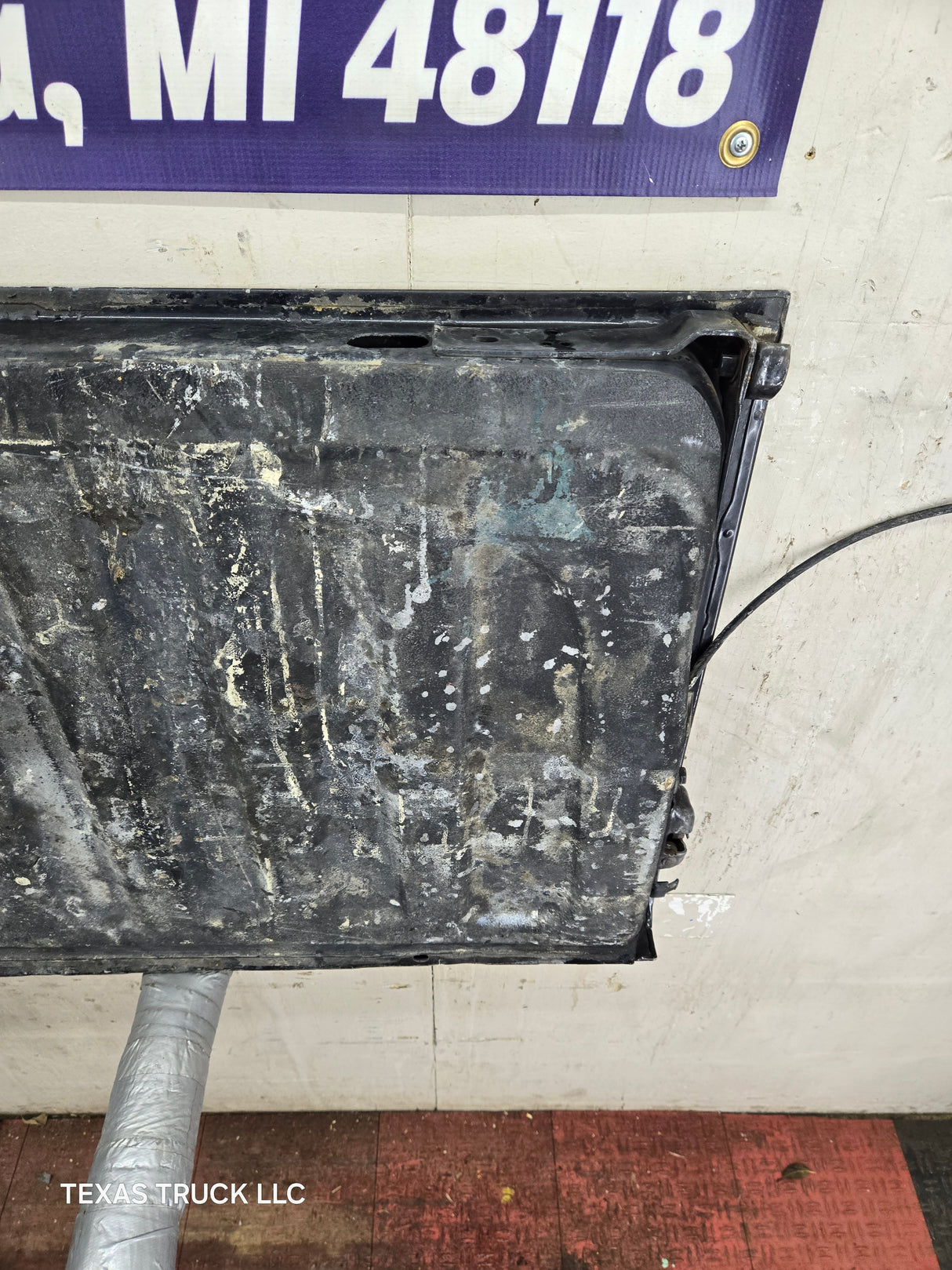 2007-2013 Chevrolet Silverado / GMC Sierra 1500 2500 3500 HD Tailgate