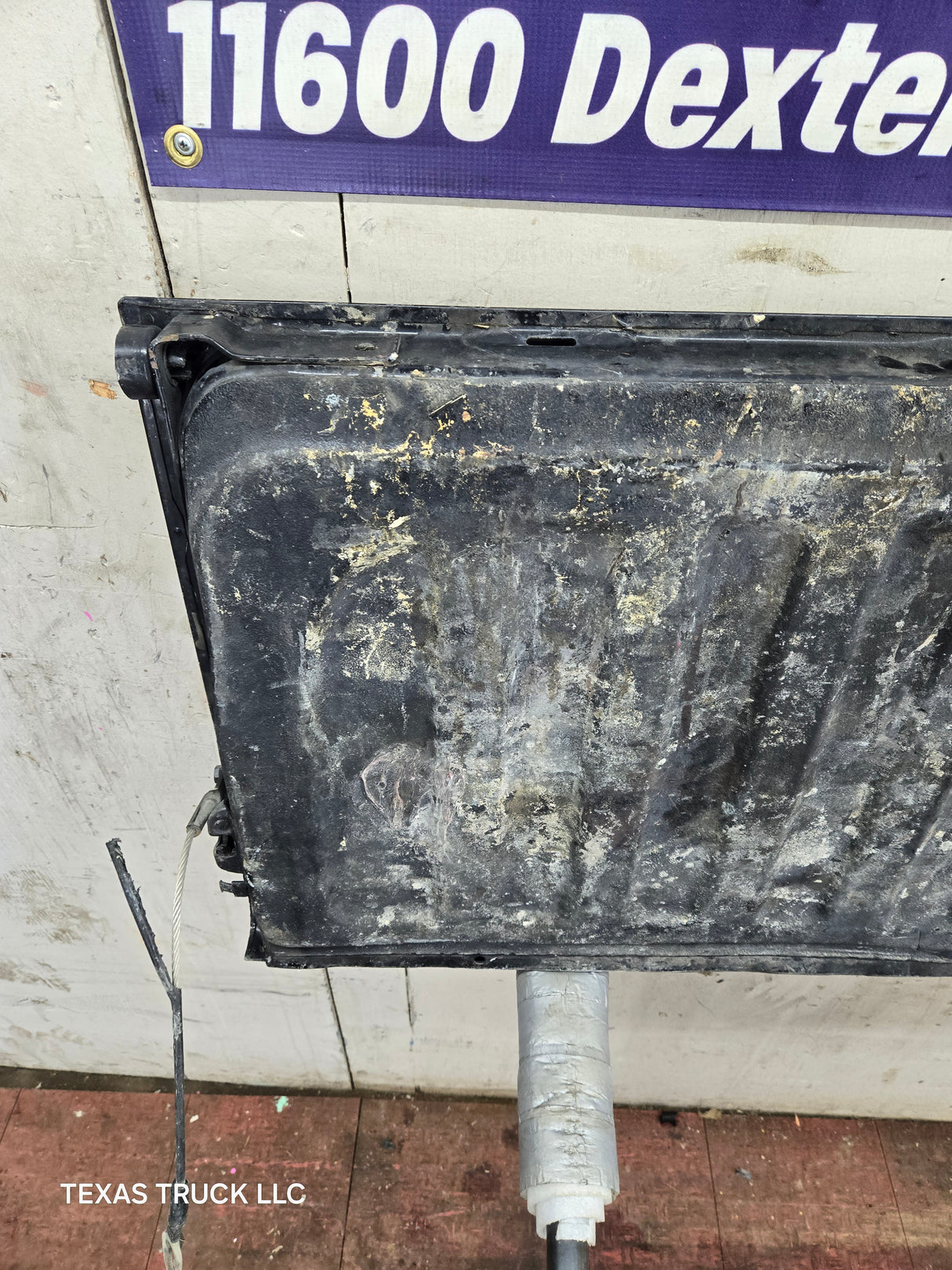 2007-2013 Chevrolet Silverado / GMC Sierra 1500 2500 3500 HD Tailgate