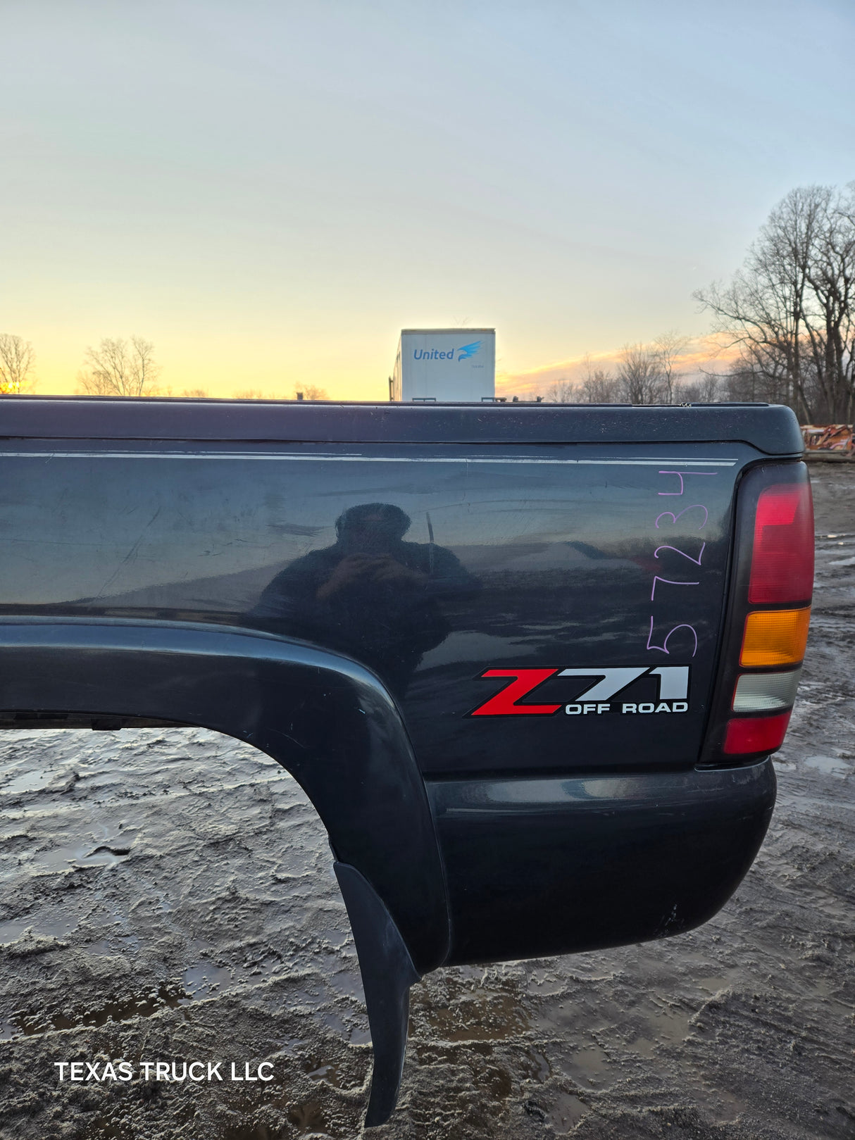 1999-2007 Chevrolet Silverado / GMC Sierra 6' 6" Short Truck Bed