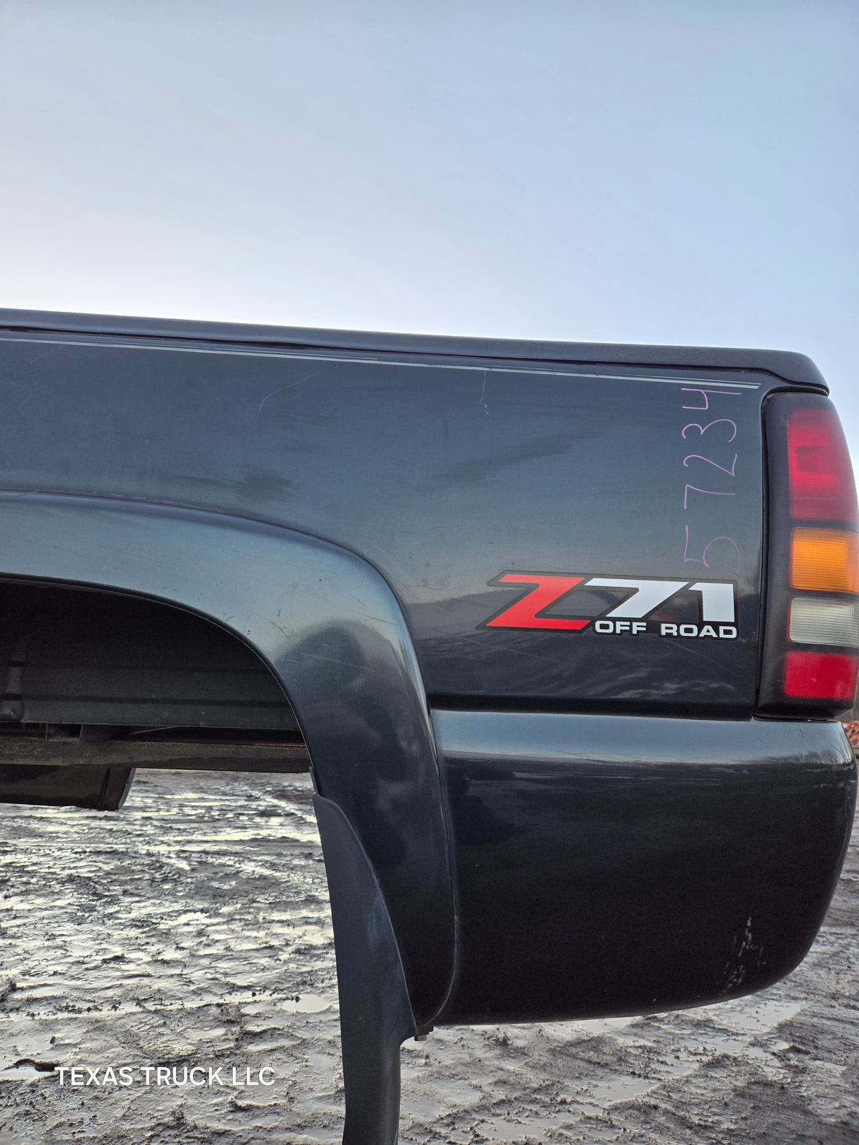 1999-2007 Chevrolet Silverado / GMC Sierra 6' 6" Short Truck Bed