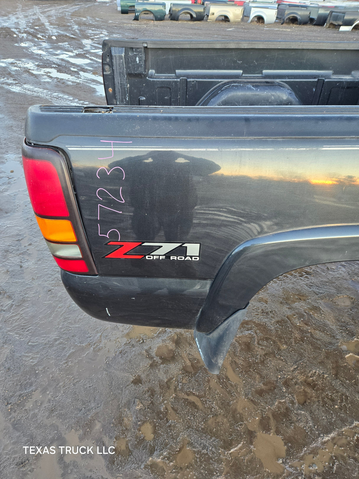 1999-2007 Chevrolet Silverado / GMC Sierra 6' 6" Short Truck Bed