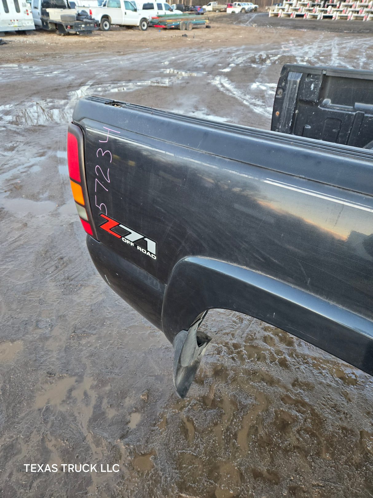 1999-2007 Chevrolet Silverado / GMC Sierra 6' 6" Short Truck Bed