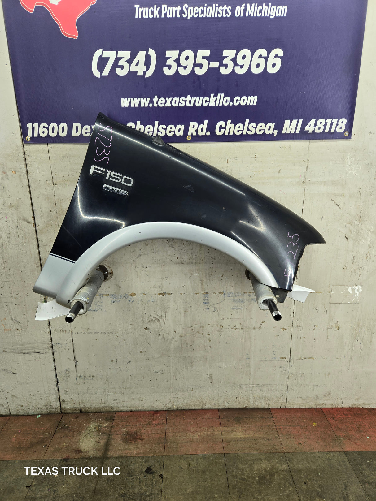 1997-2003 Ford F150 / Explorer / Expedition RH Passenger Side Front Fender