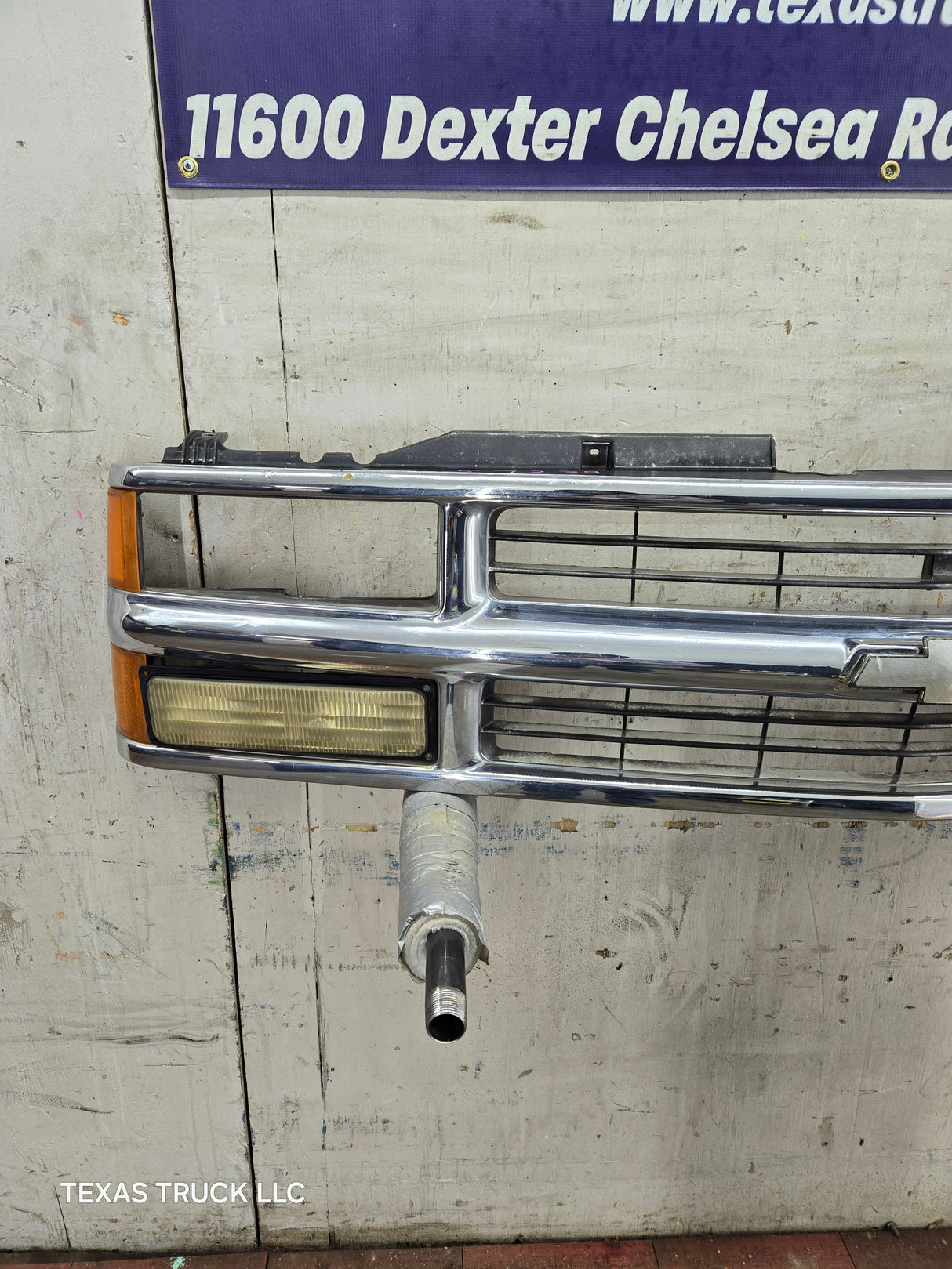 1994-1998 Chevrolet Silverado 1500 2500 3500 Grill OEM