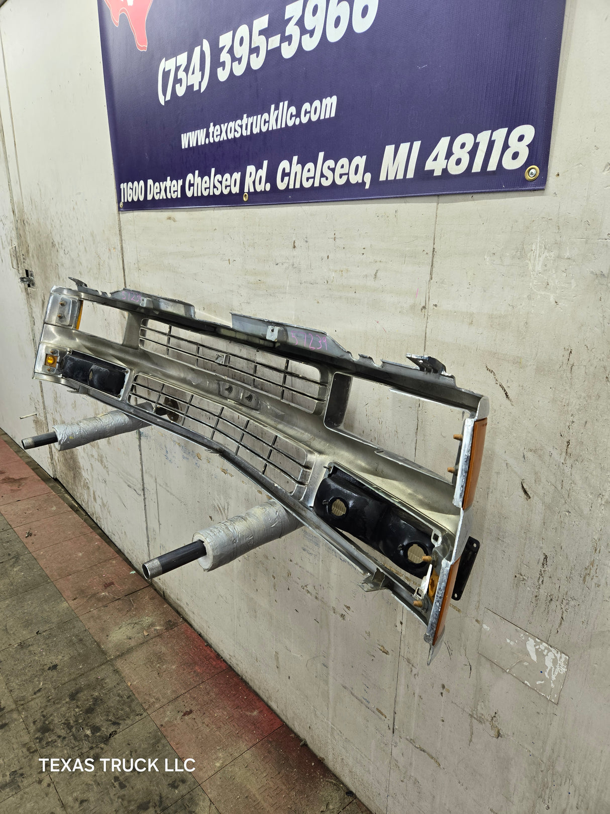 1994-1998 Chevrolet Silverado 1500 2500 3500 Grill OEM