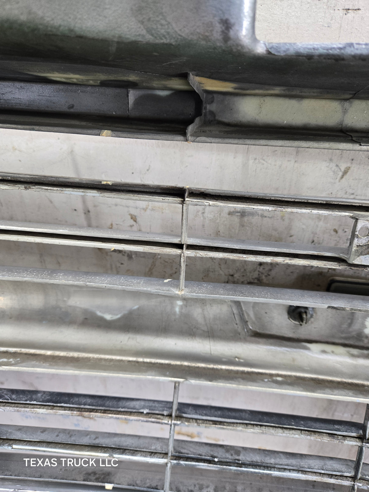 1994-1998 Chevrolet Silverado 1500 2500 3500 Grill OEM