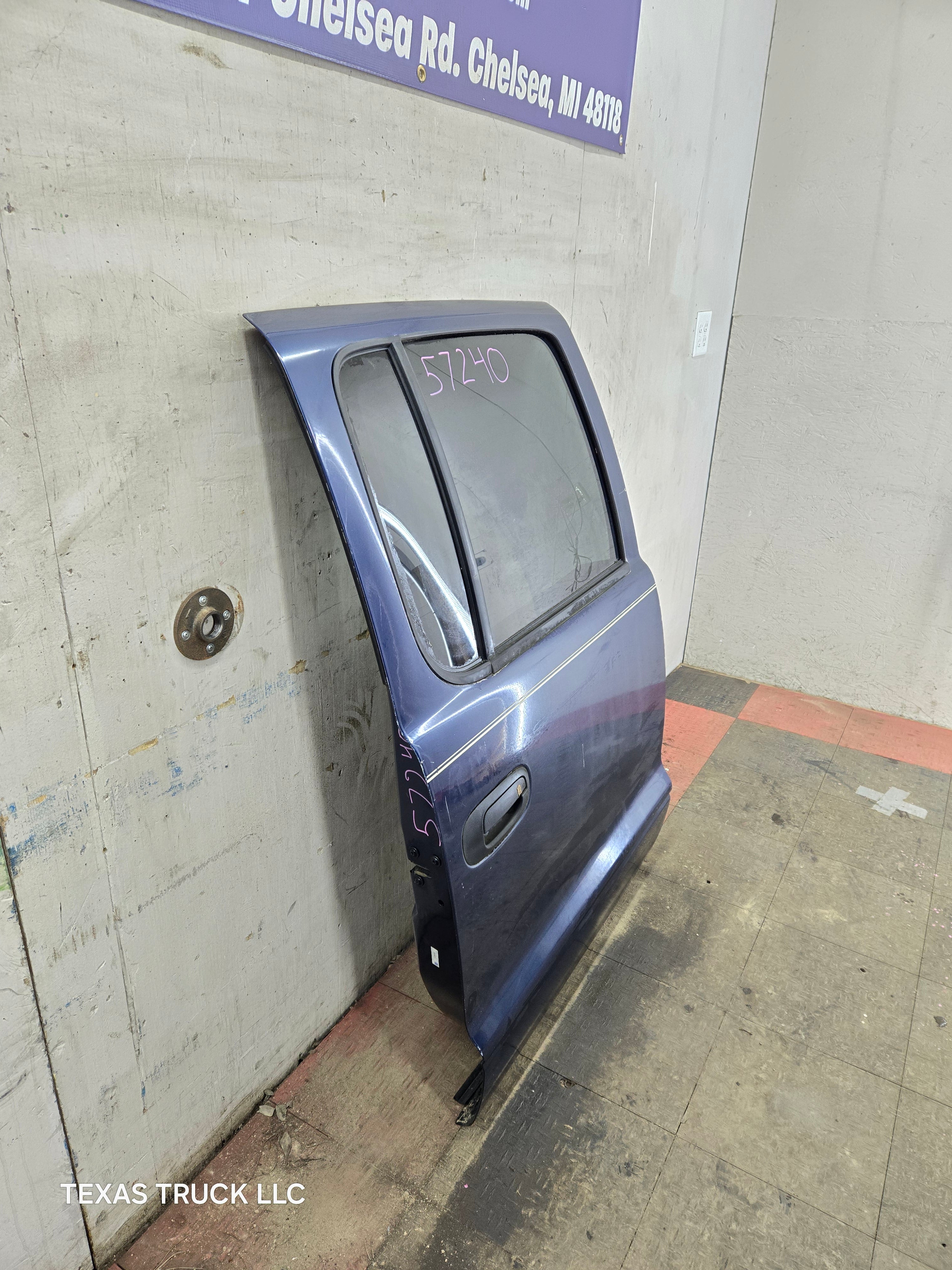 2000-2004 Dodge Dakota Quad/Crew Cab Passenger Side RH Rear Door