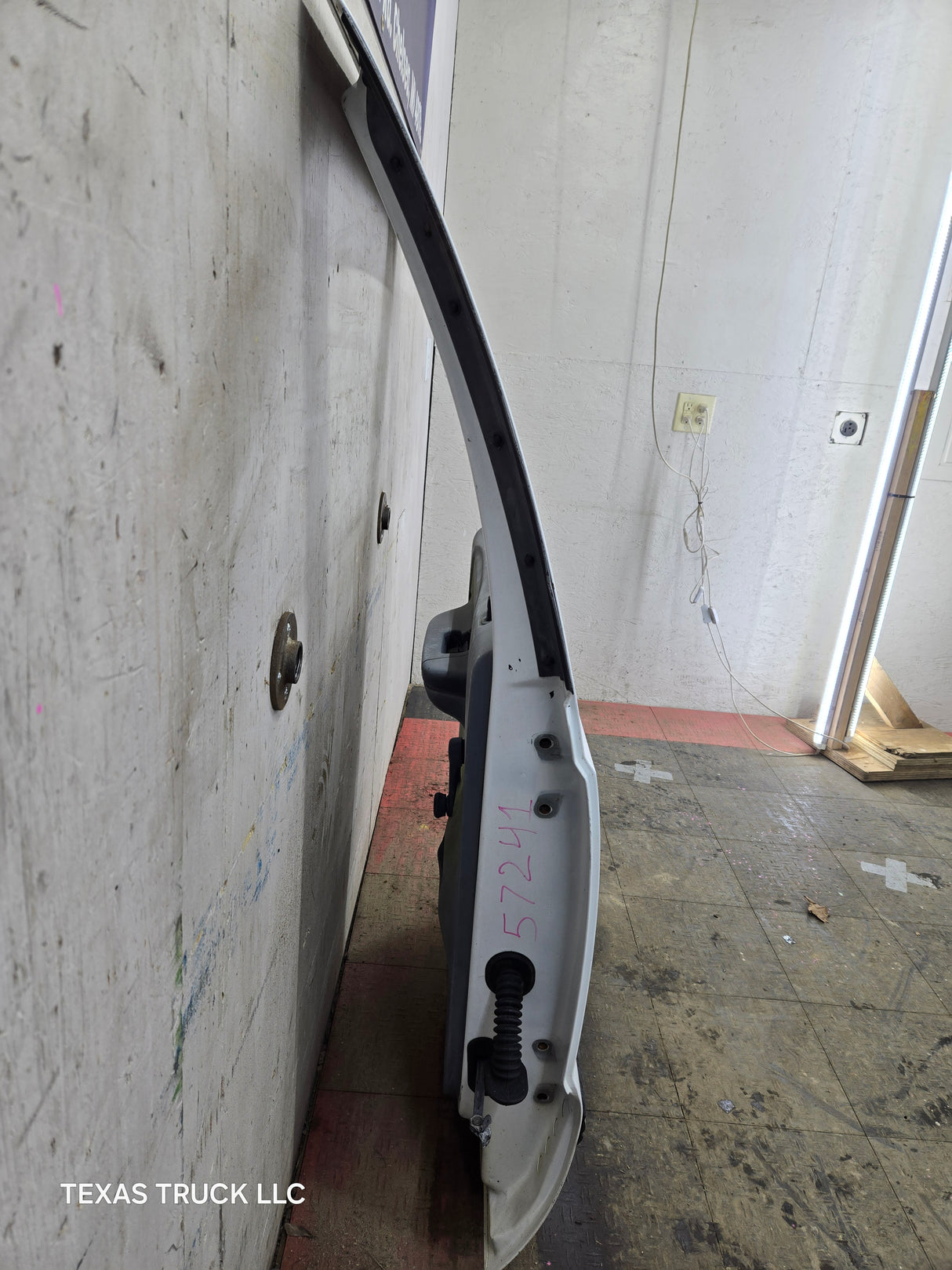 1999-2016 Ford Super Duty Driver Side Rear Door LH Crew Cab F250 F350 F450 F550