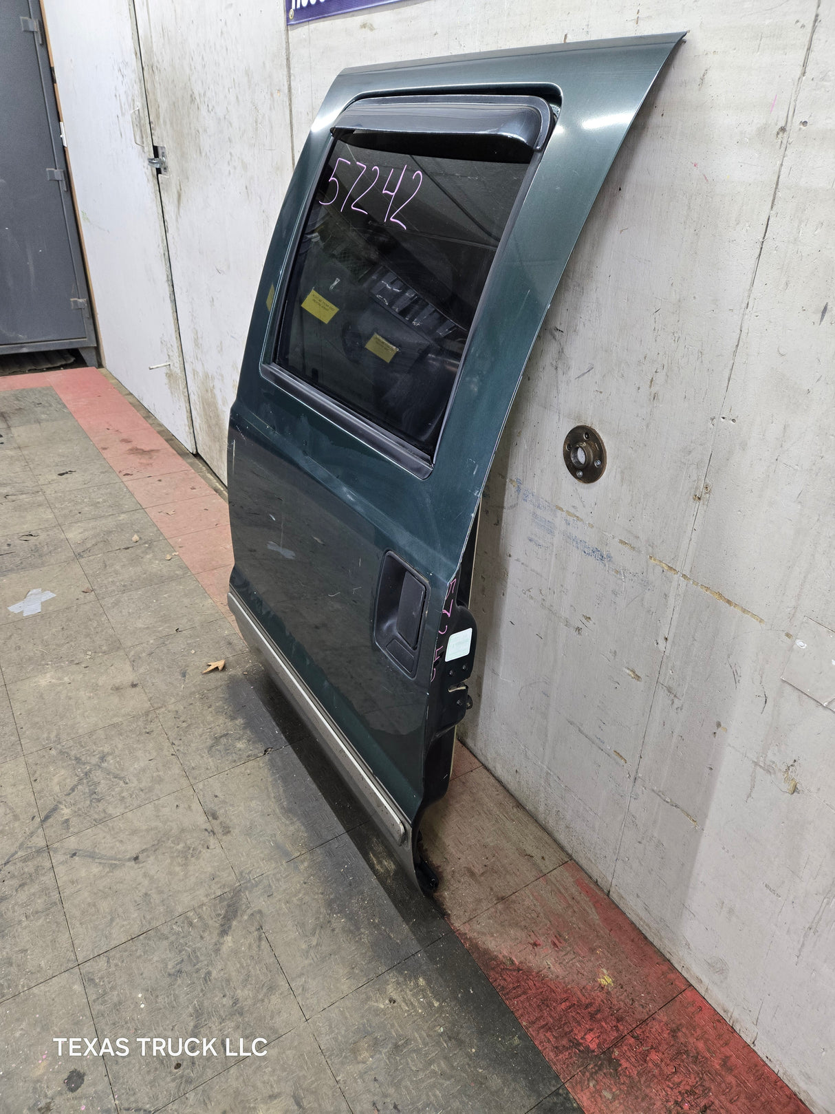 1999-2016 Ford Super Duty Driver Side Rear Door LH Crew Cab F250 F350 F450 F550