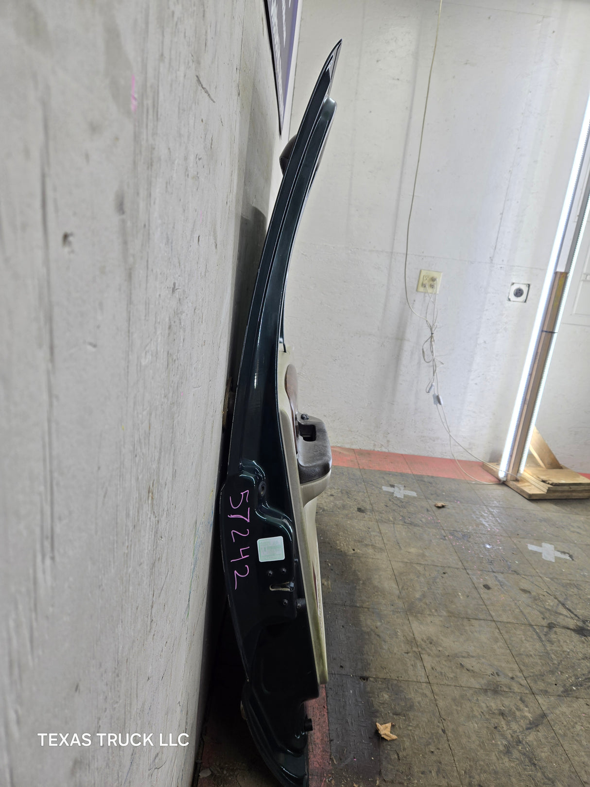 1999-2016 Ford Super Duty Driver Side Rear Door LH Crew Cab F250 F350 F450 F550