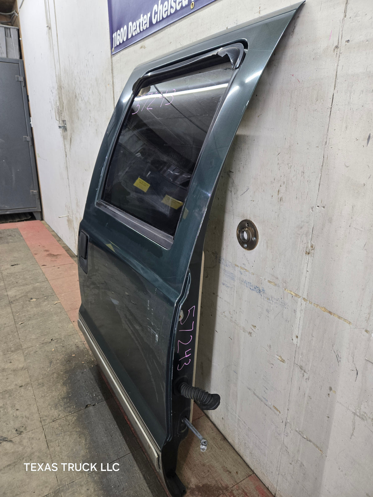 1999-2011 Ford Super Duty RH Passenger Side Rear Crew Cab Door F250 F350 F450 F550