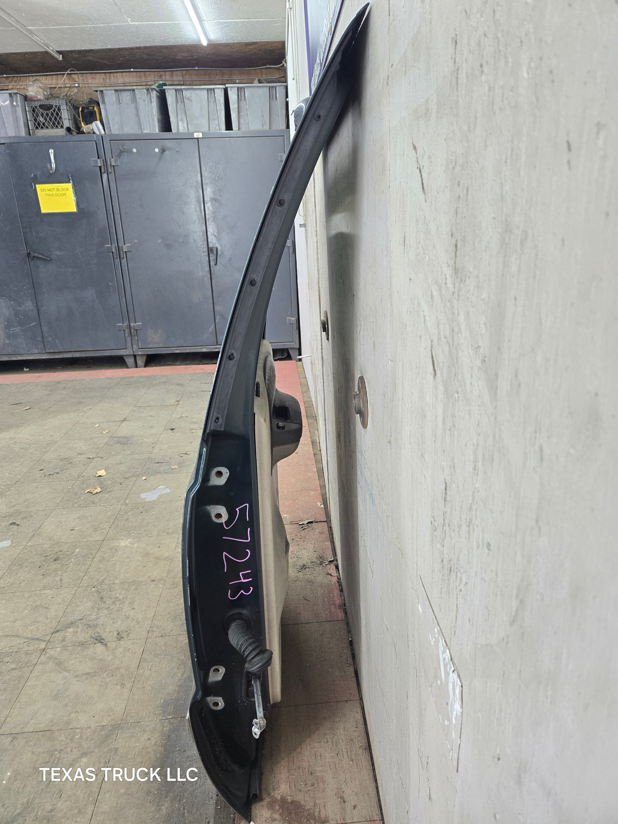 1999-2011 Ford Super Duty RH Passenger Side Rear Crew Cab Door F250 F350 F450 F550